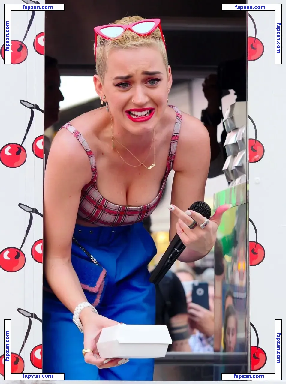 Katy Perry nude photo #1169 from OnlyFans