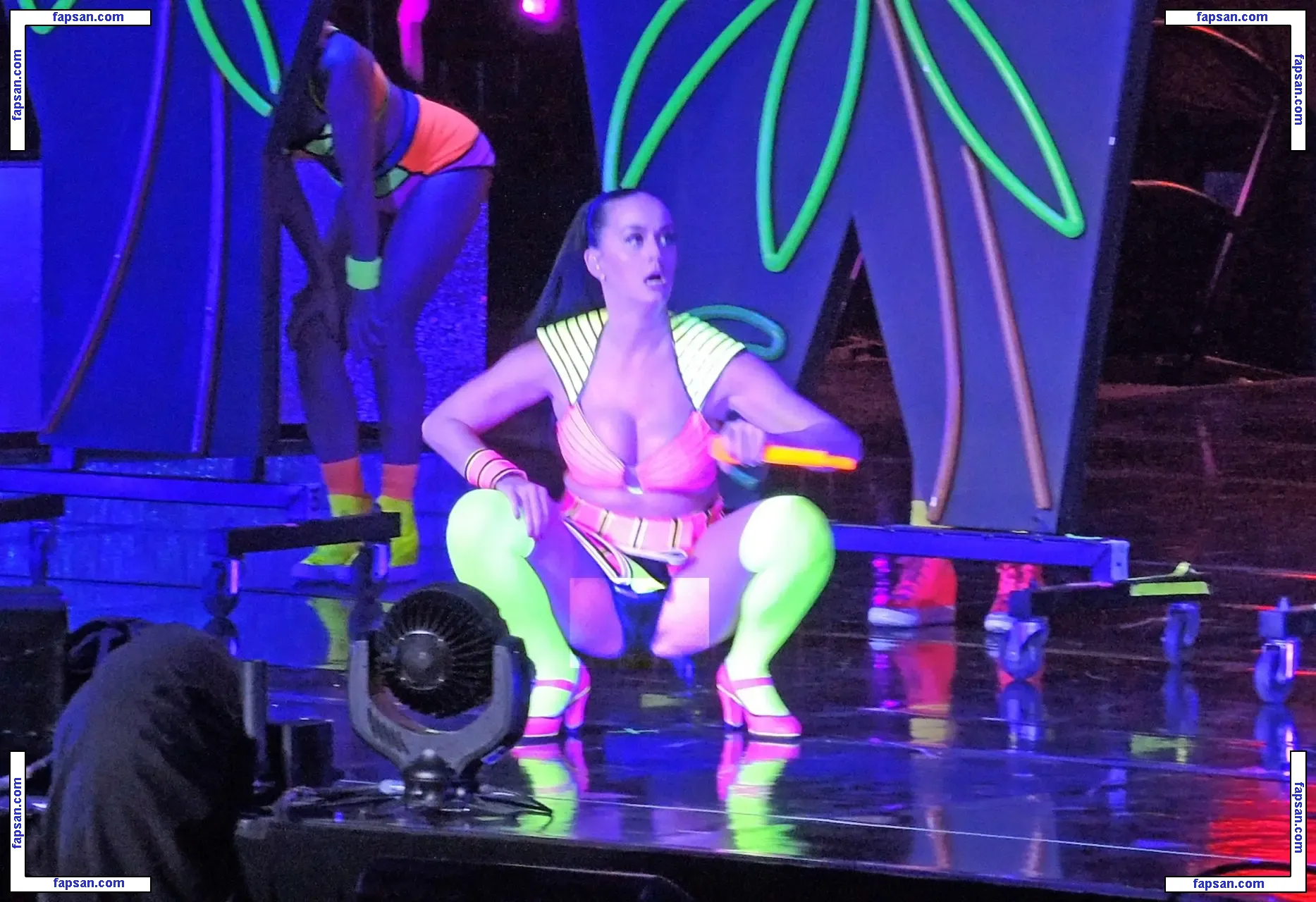 Katy Perry nude photo #1503 from OnlyFans