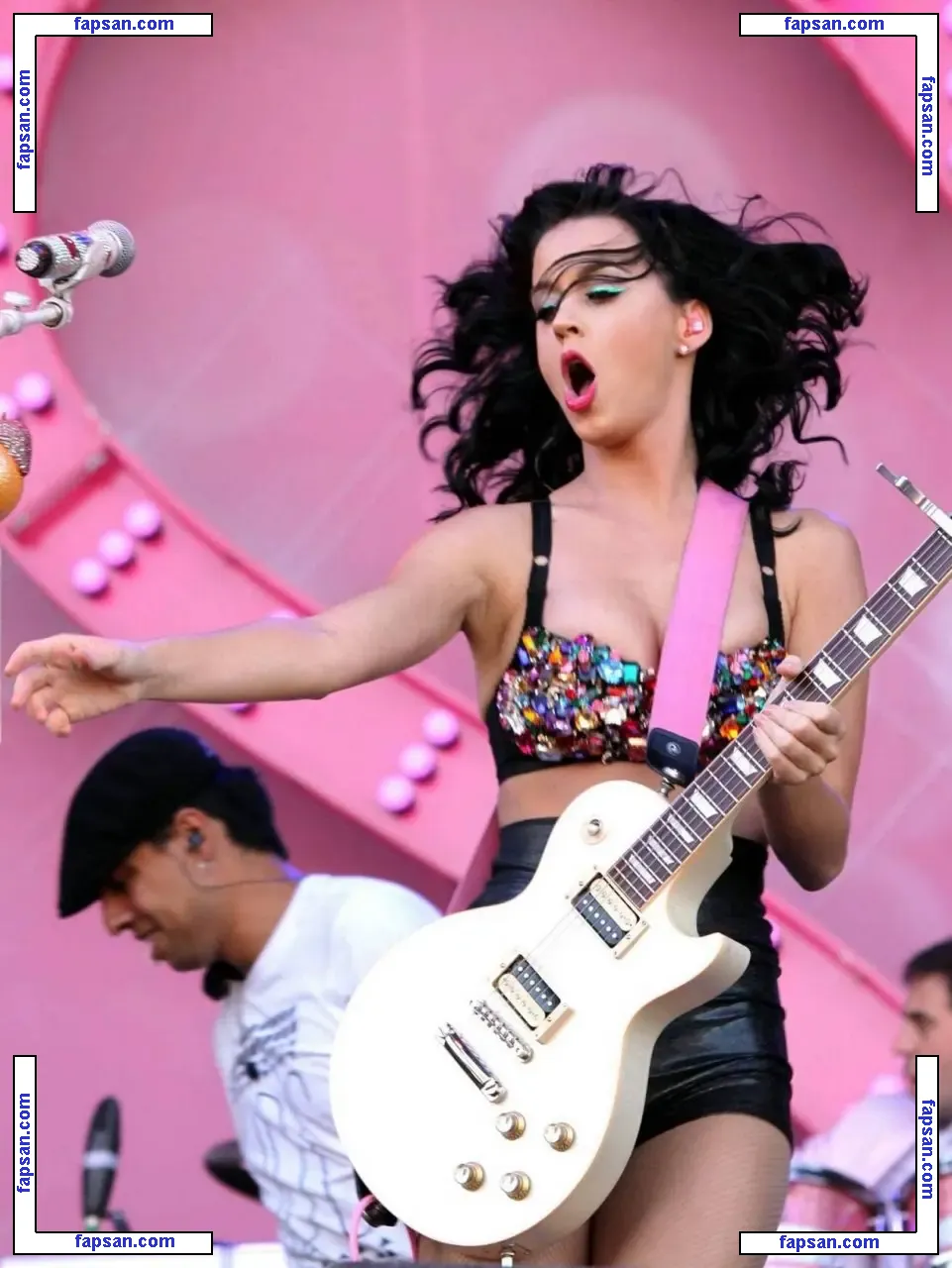 Katy Perry nude photo #1719 from OnlyFans