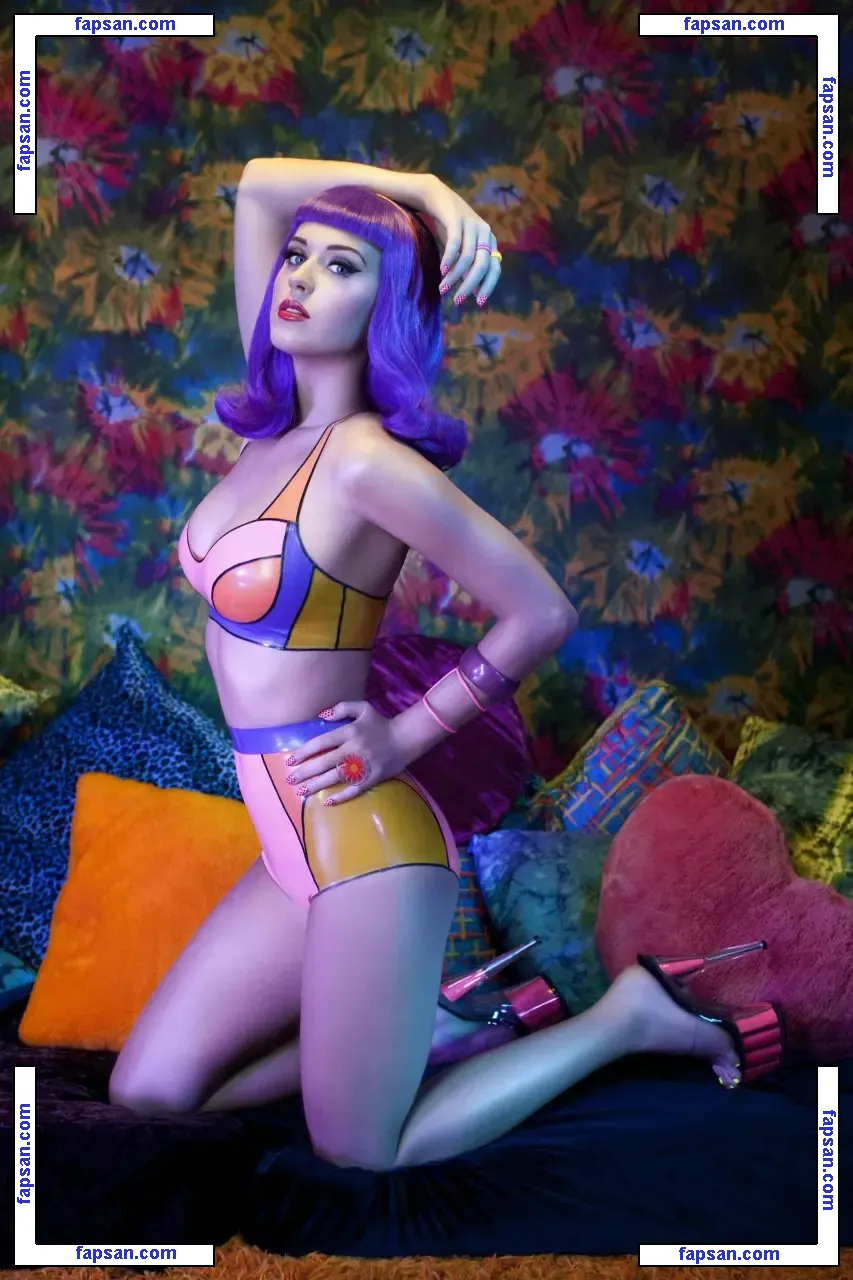 Katy Perry nude photo #2060 from OnlyFans