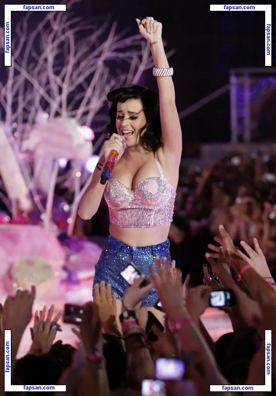 Katy Perry nude photo #2103 from OnlyFans
