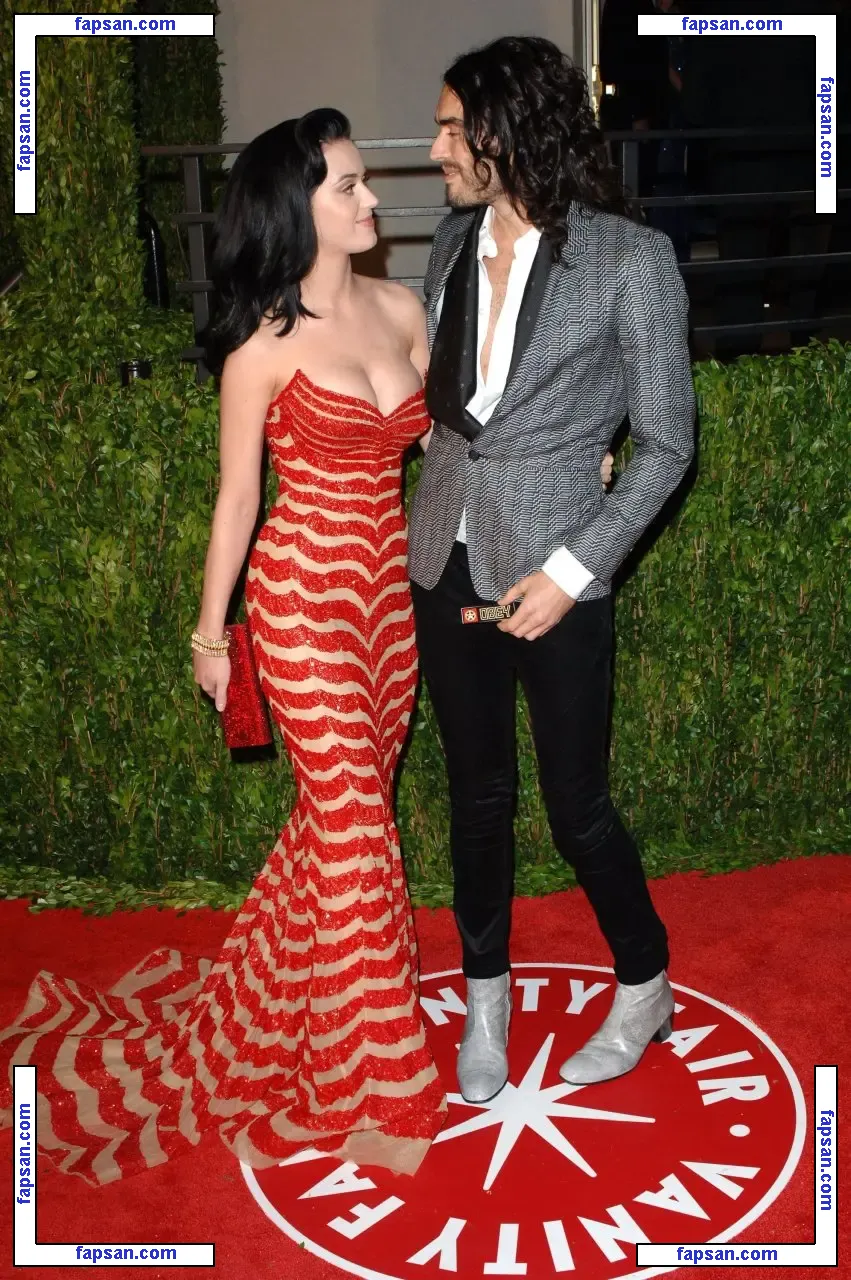 Katy Perry nude photo #2201 from OnlyFans