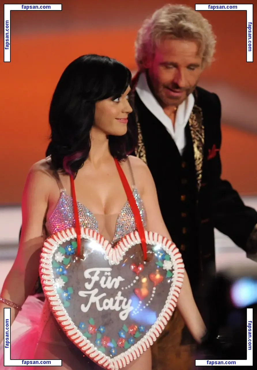 Katy Perry nude photo #2269 from OnlyFans