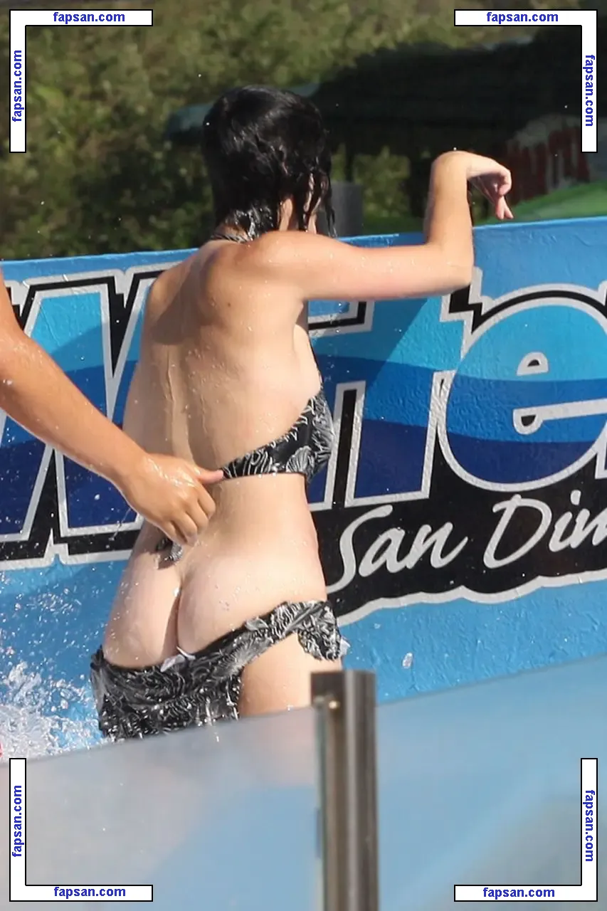 Katy Perry nude photo #2373 from OnlyFans