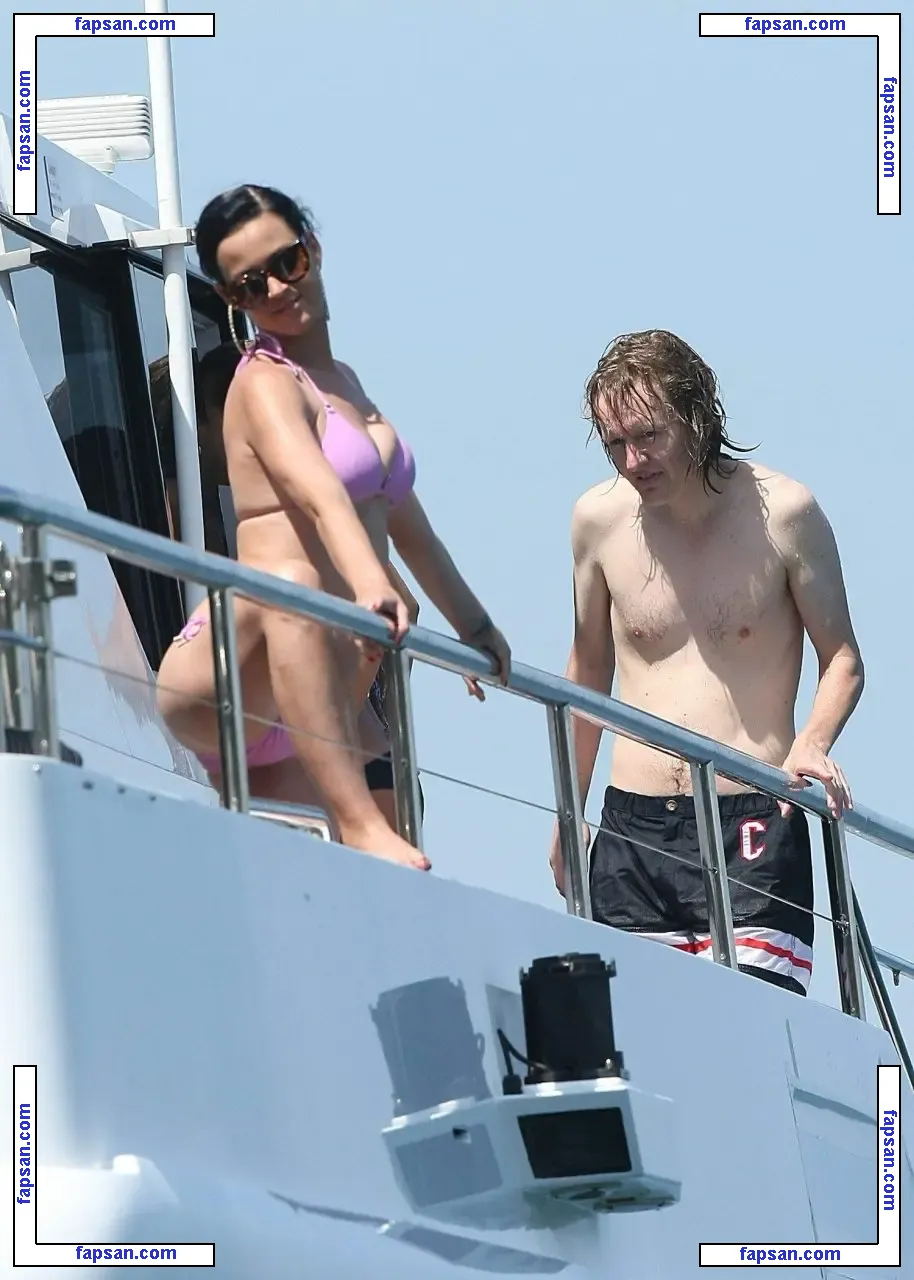 Katy Perry nude photo #2463 from OnlyFans