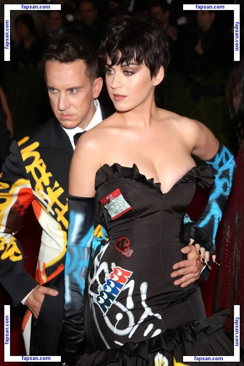 Katy Perry nude photo #2475 from OnlyFans