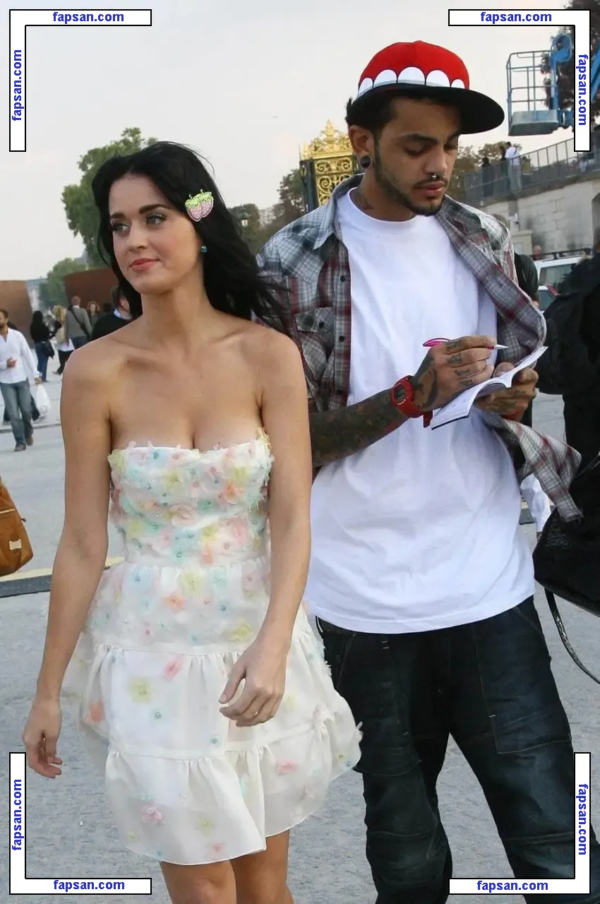 Katy Perry nude photo #2533 from OnlyFans