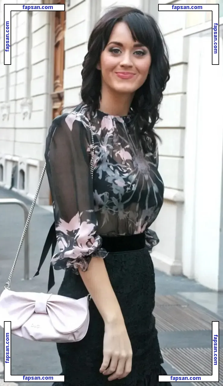 Katy Perry nude photo #2545 from OnlyFans