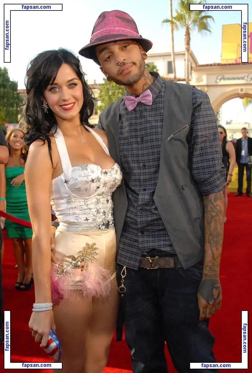 Katy Perry nude photo #2564 from OnlyFans