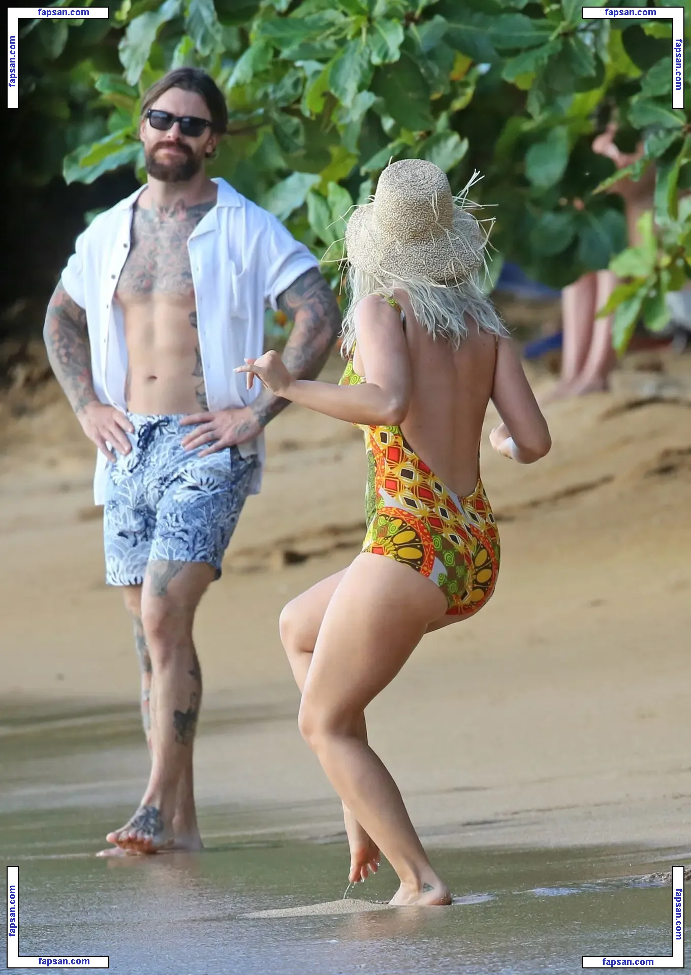 Katy Perry nude photo #2701 from OnlyFans