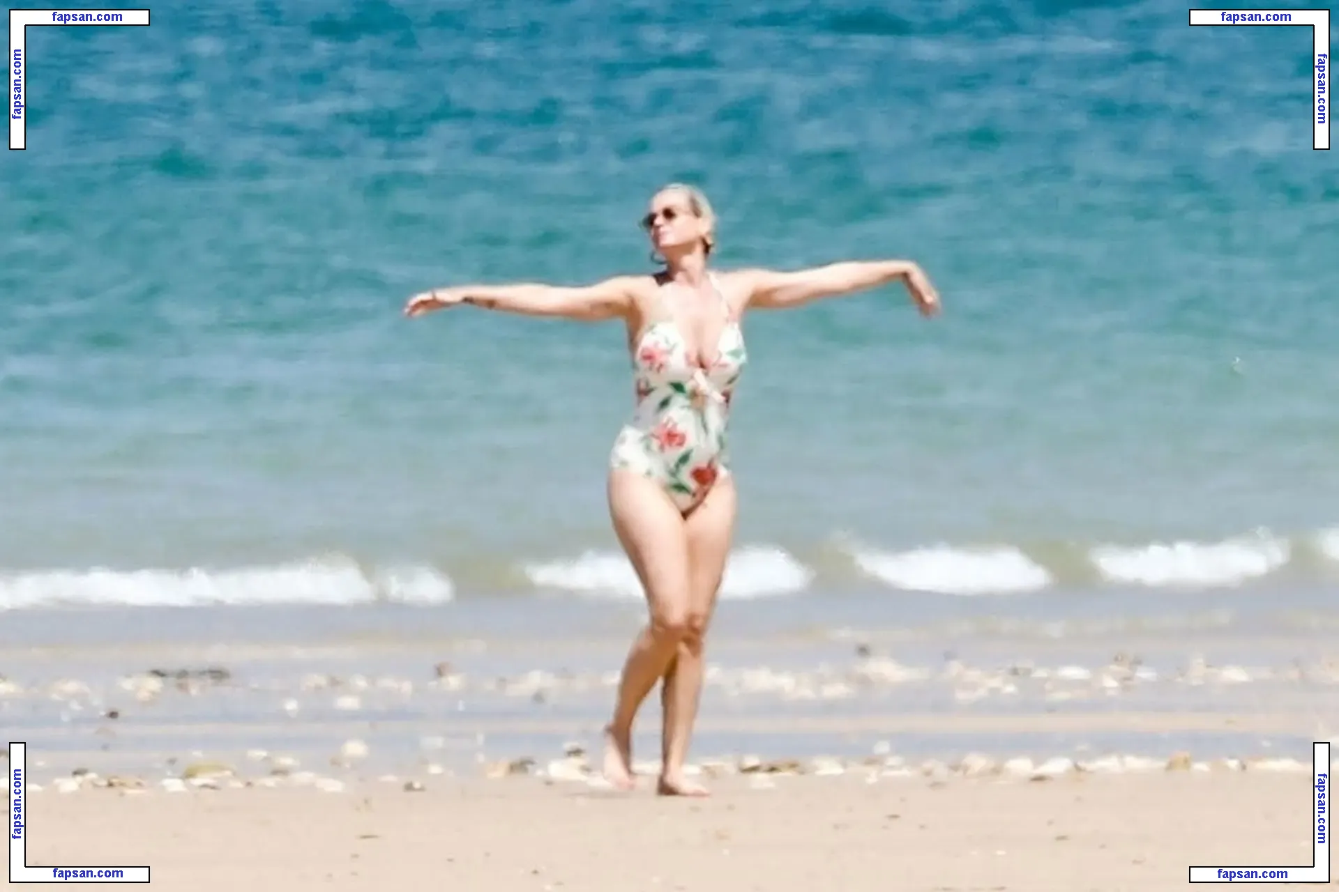 Katy Perry nude photo #2722 from OnlyFans