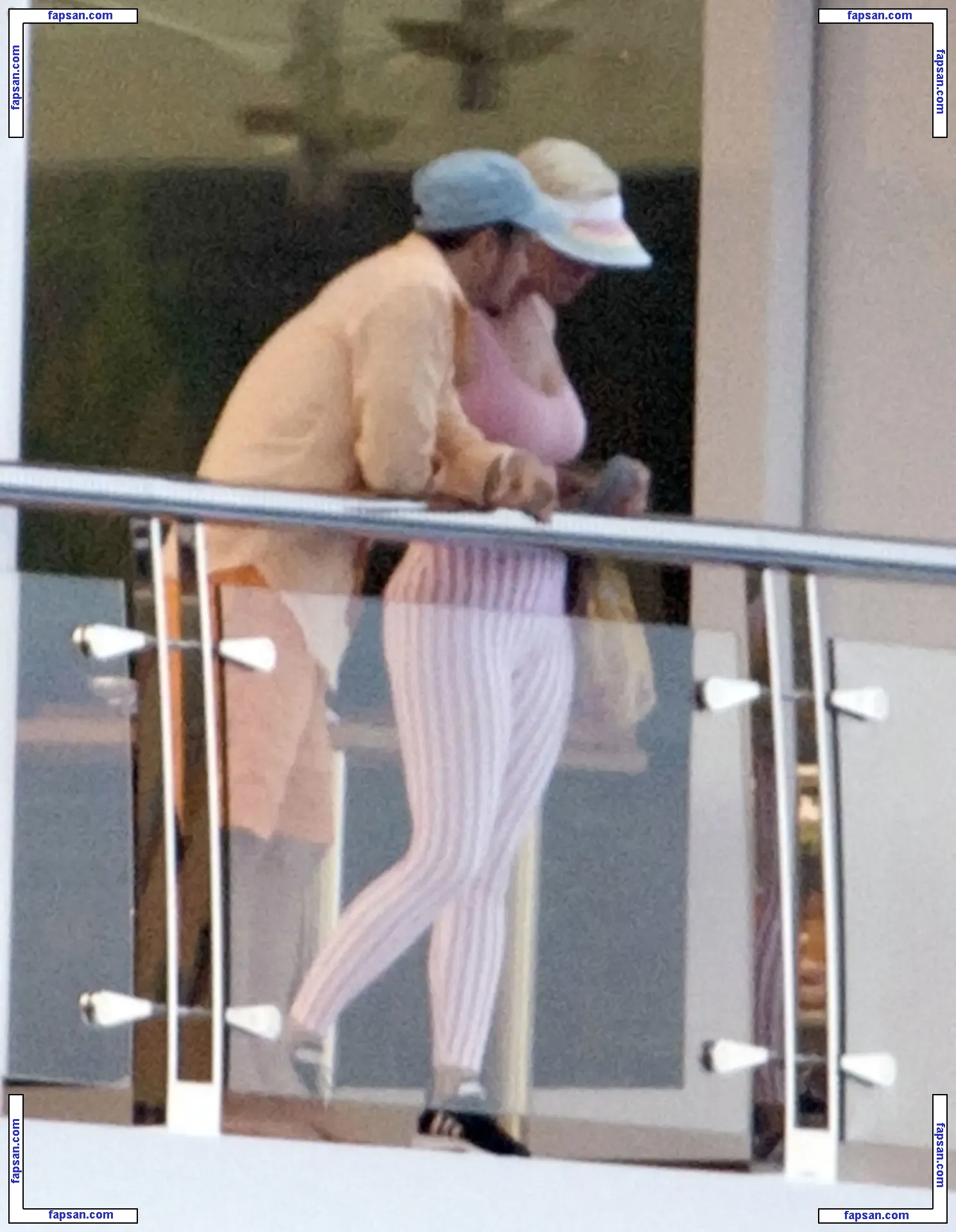 Katy Perry nude photo #2818 from OnlyFans