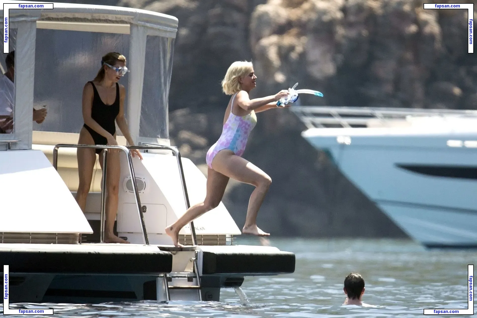 Katy Perry nude photo #2828 from OnlyFans