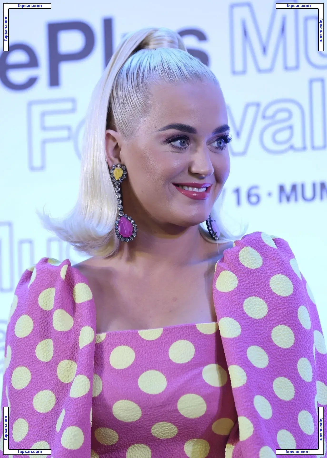 Katy Perry nude photo #2967 from OnlyFans