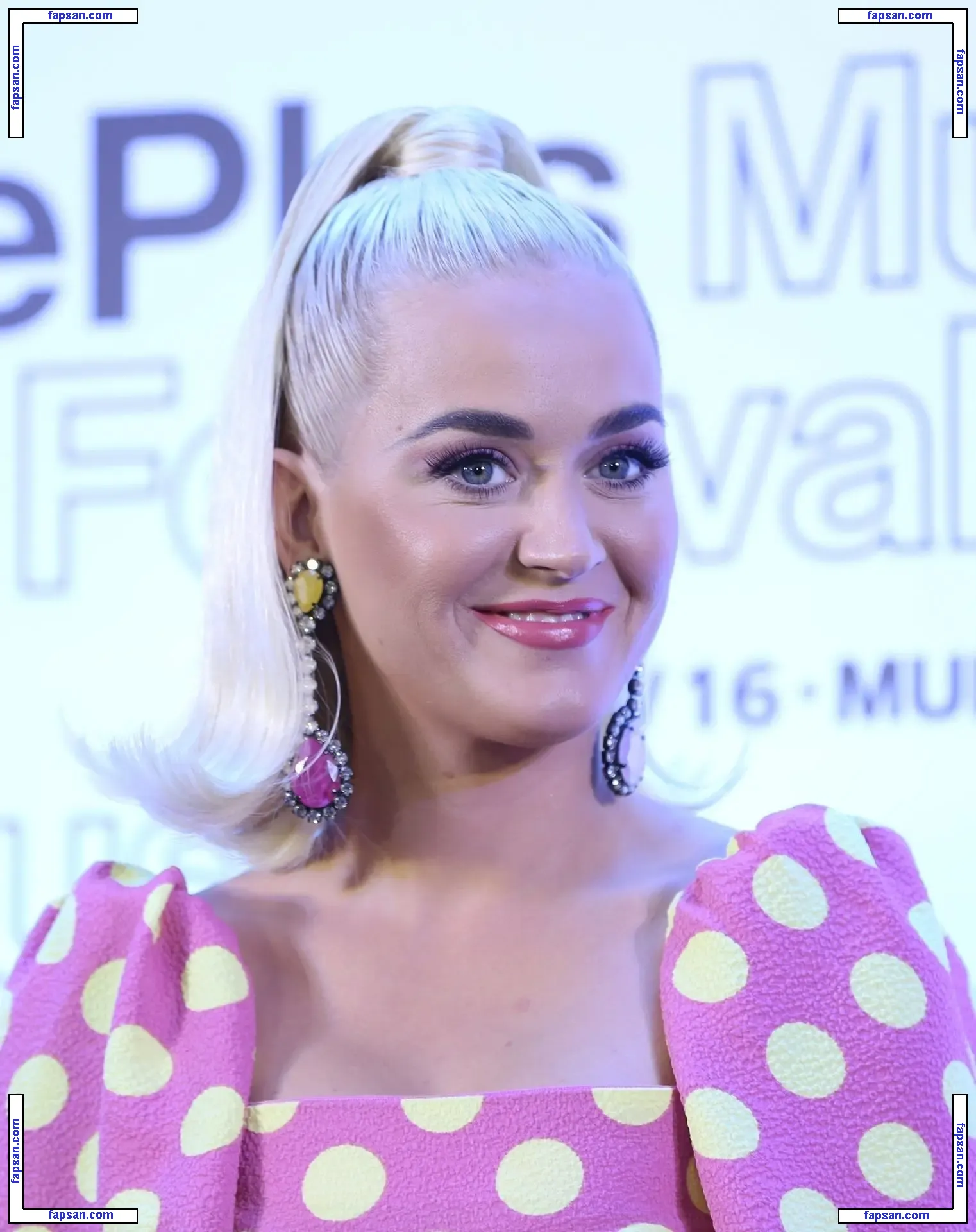 Katy Perry nude photo #2970 from OnlyFans