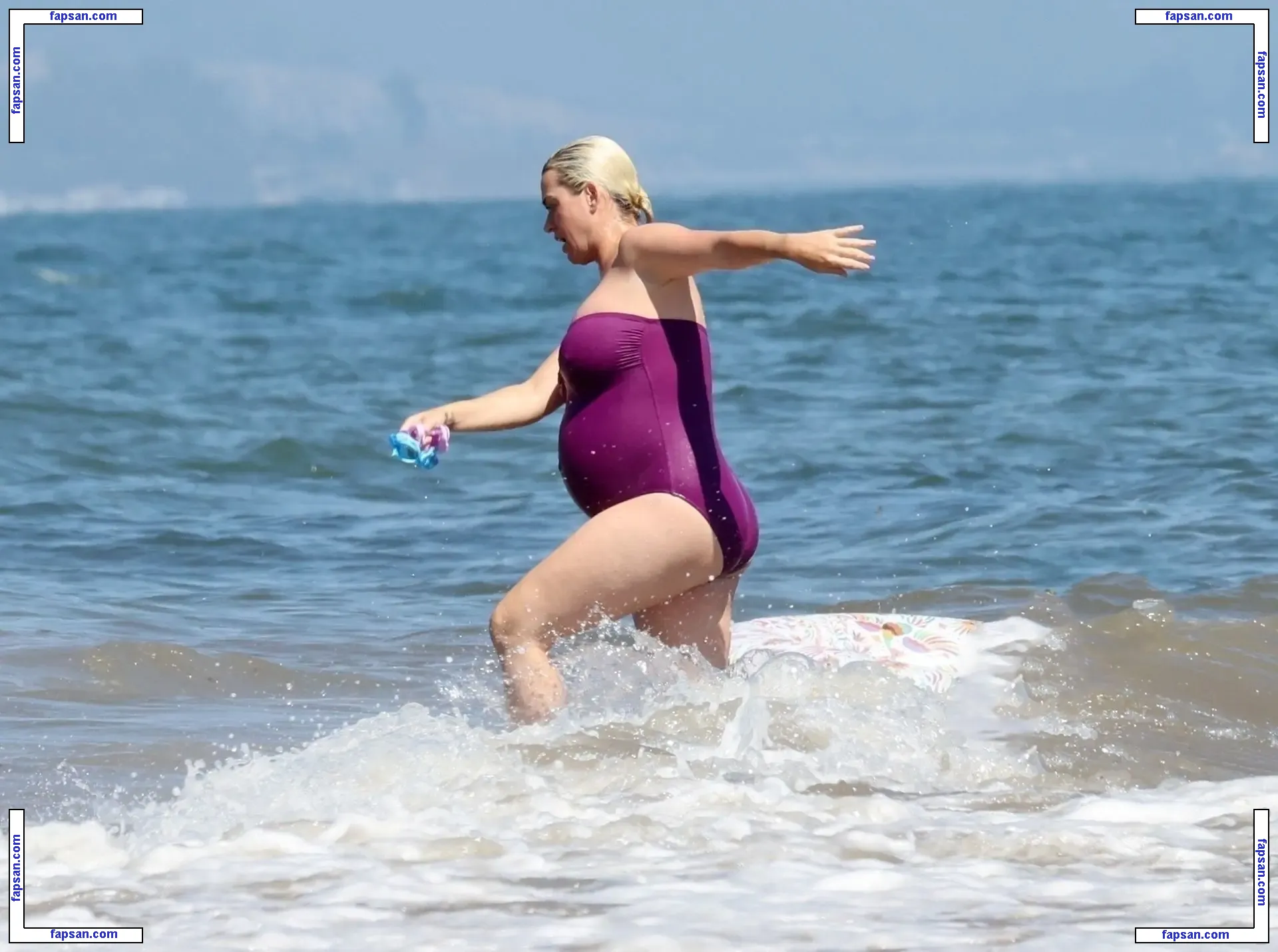 Katy Perry nude photo #3210 from OnlyFans