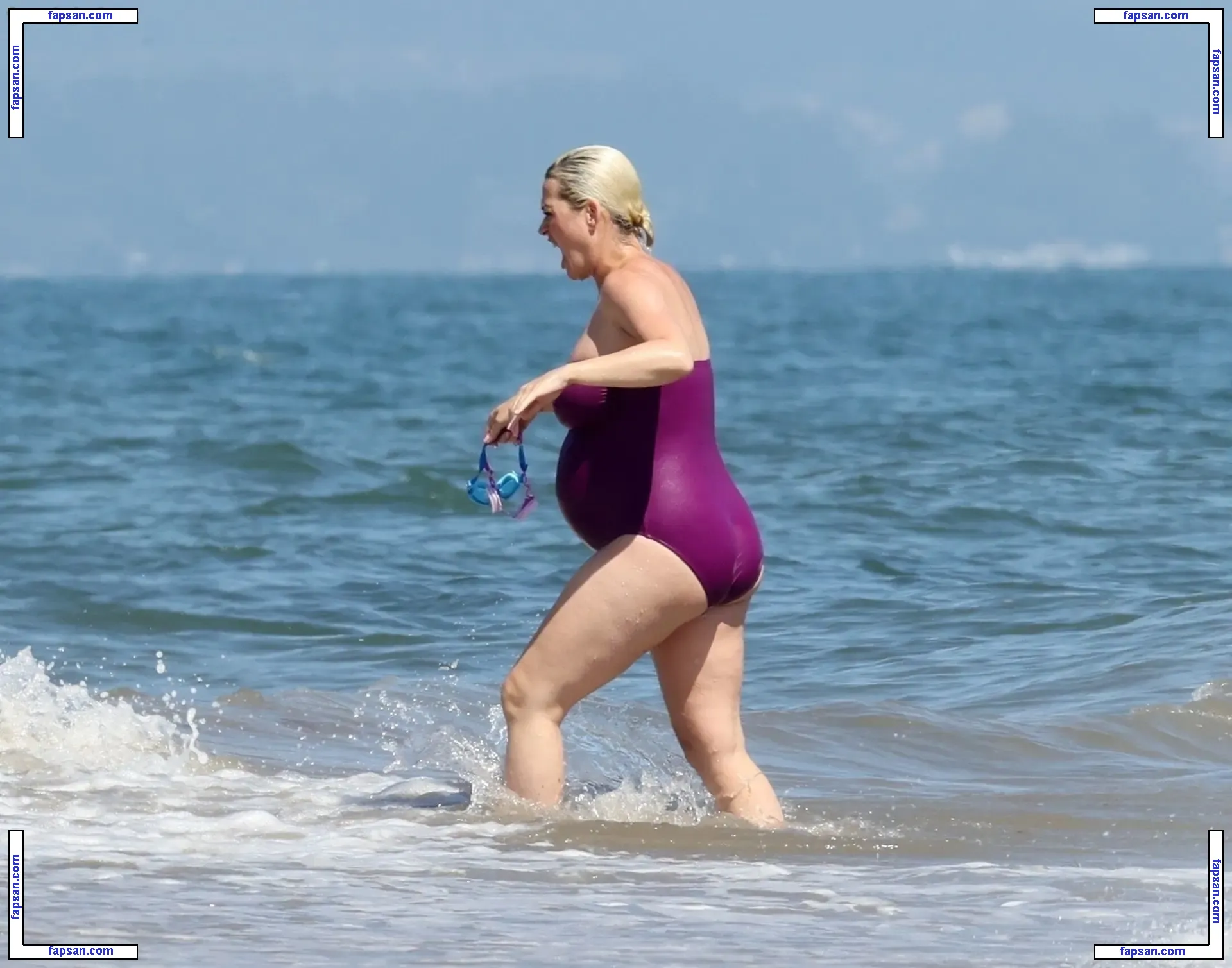 Katy Perry nude photo #3211 from OnlyFans