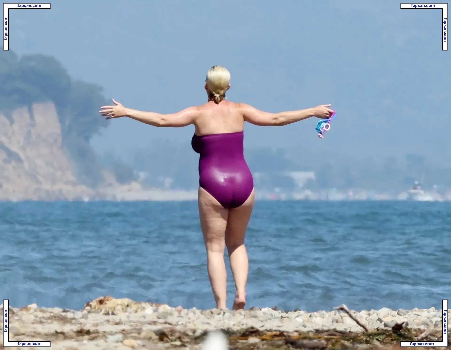 Katy Perry nude photo #3216 from OnlyFans