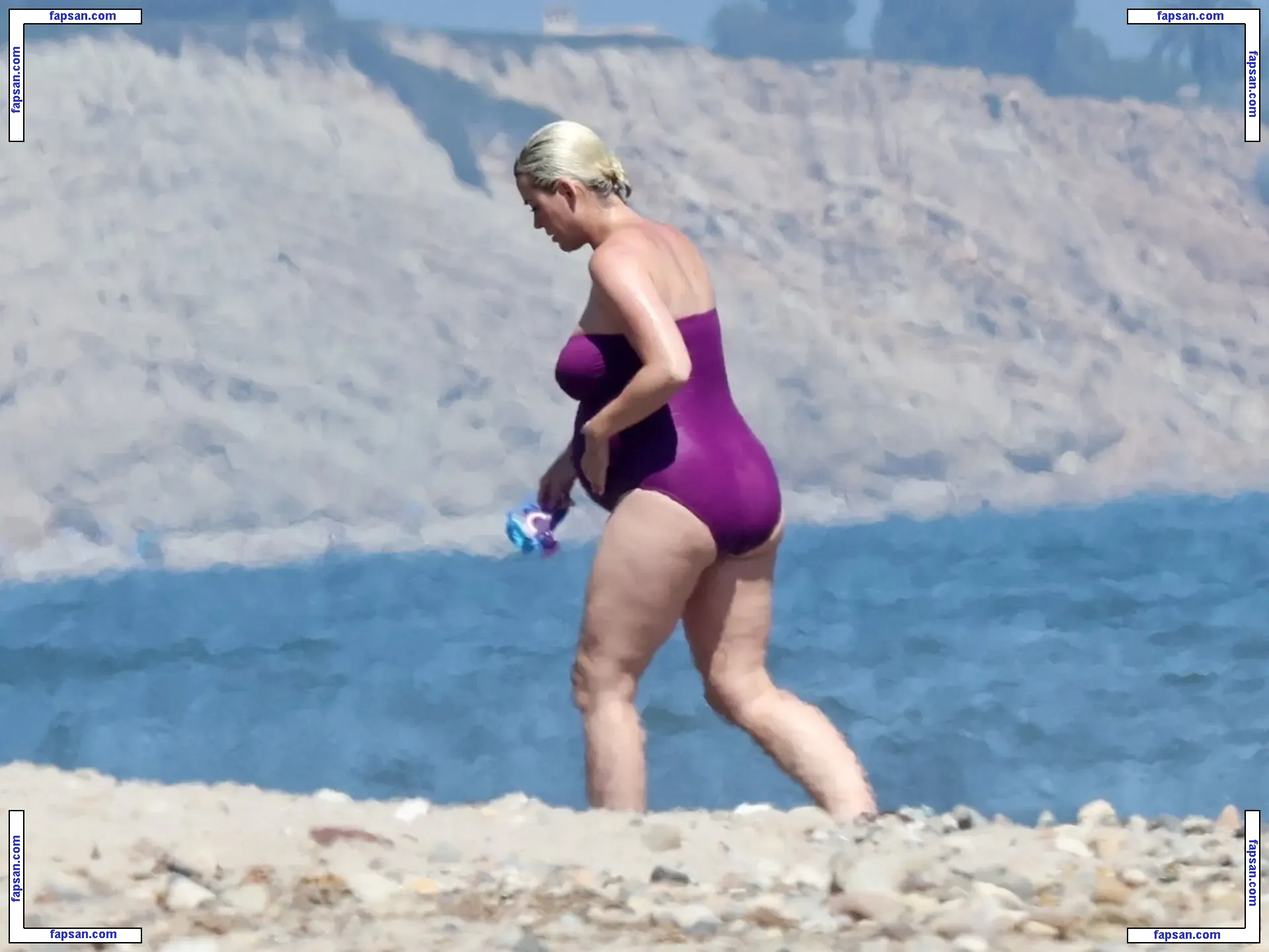 Katy Perry nude photo #3218 from OnlyFans