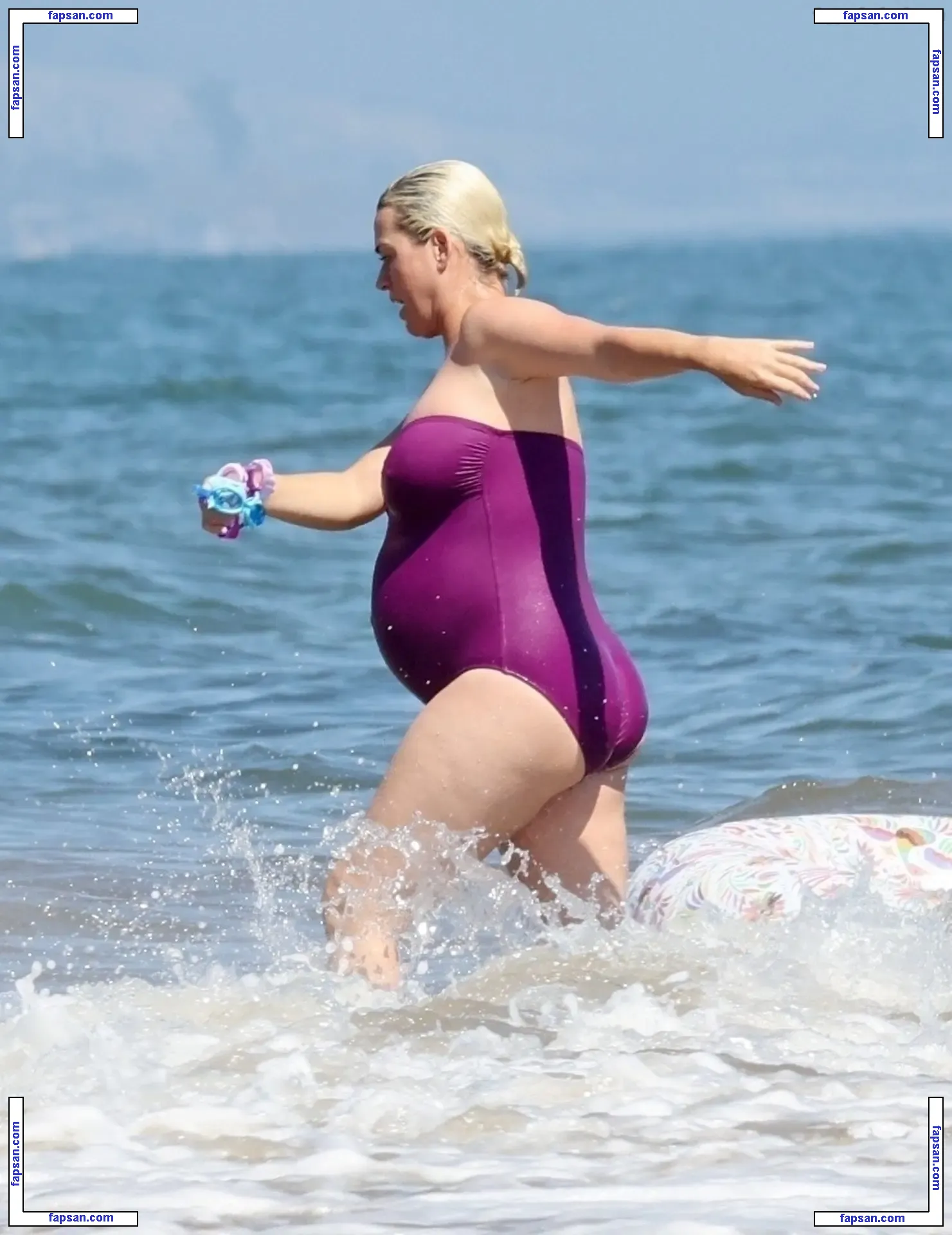 Katy Perry nude photo #3226 from OnlyFans