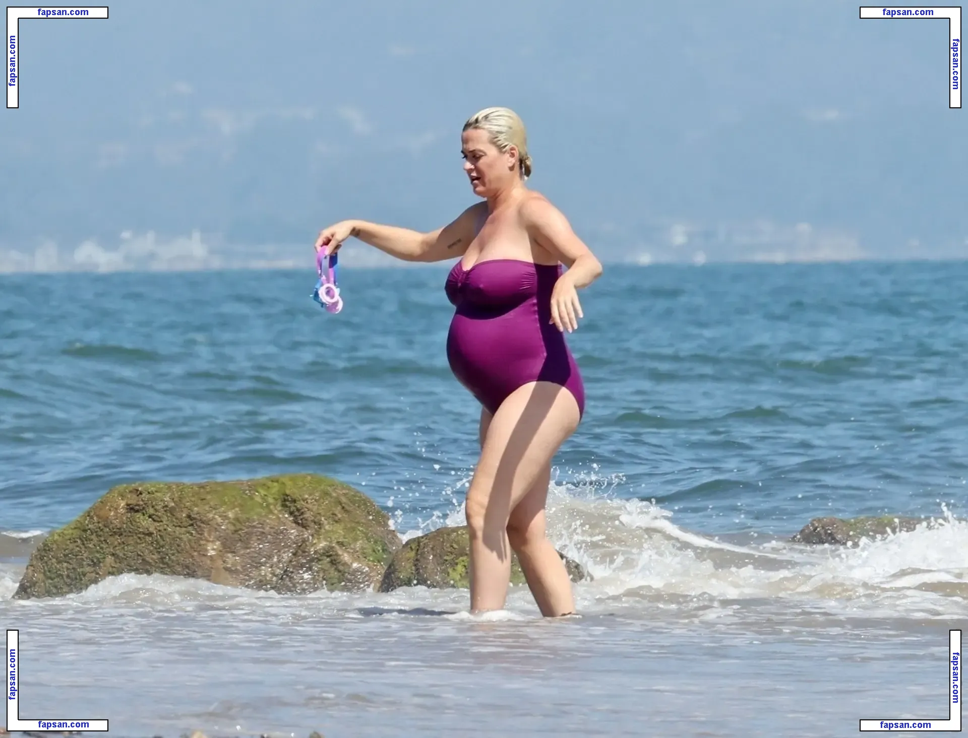 Katy Perry nude photo #3228 from OnlyFans