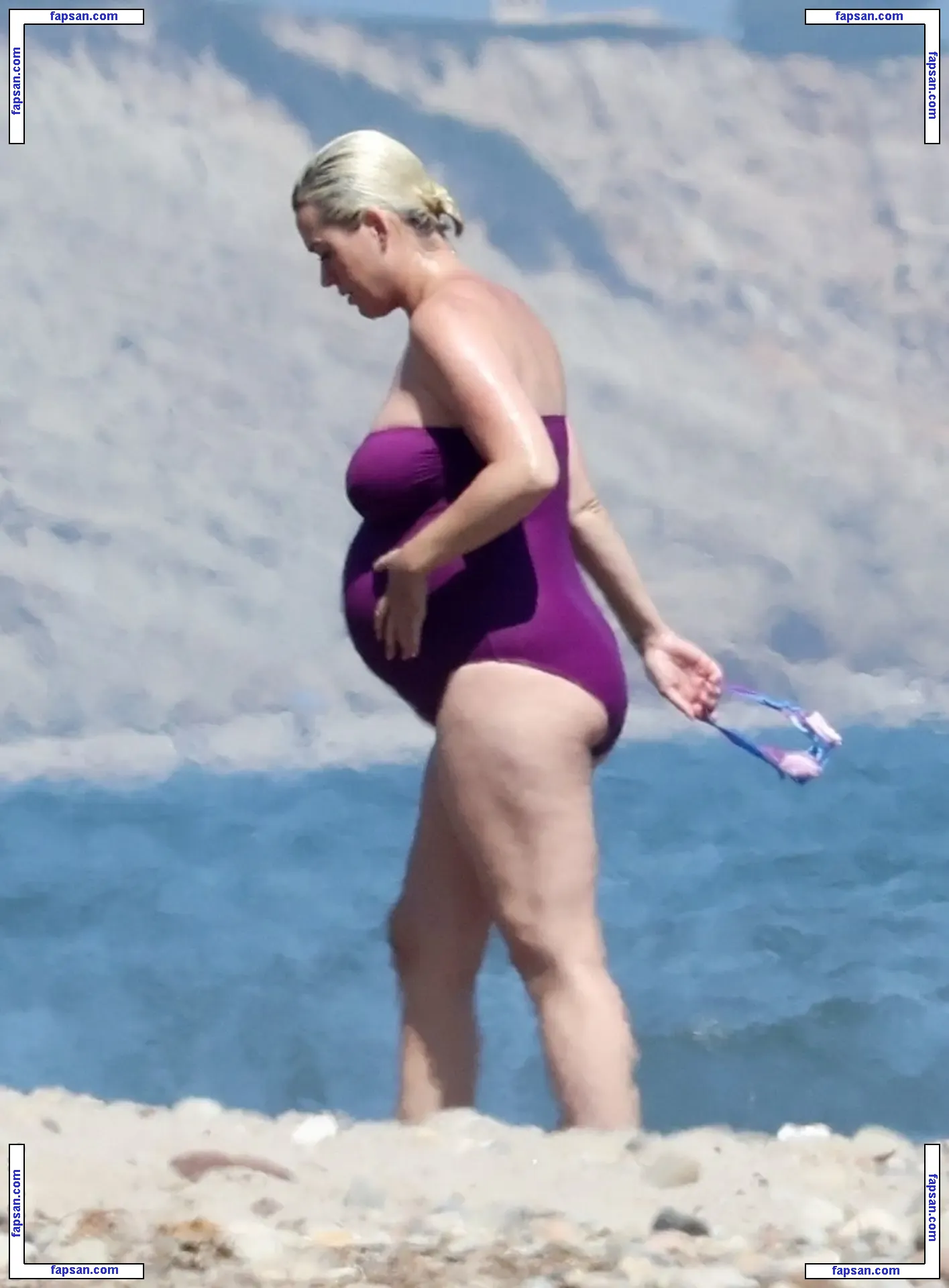 Katy Perry nude photo #3240 from OnlyFans