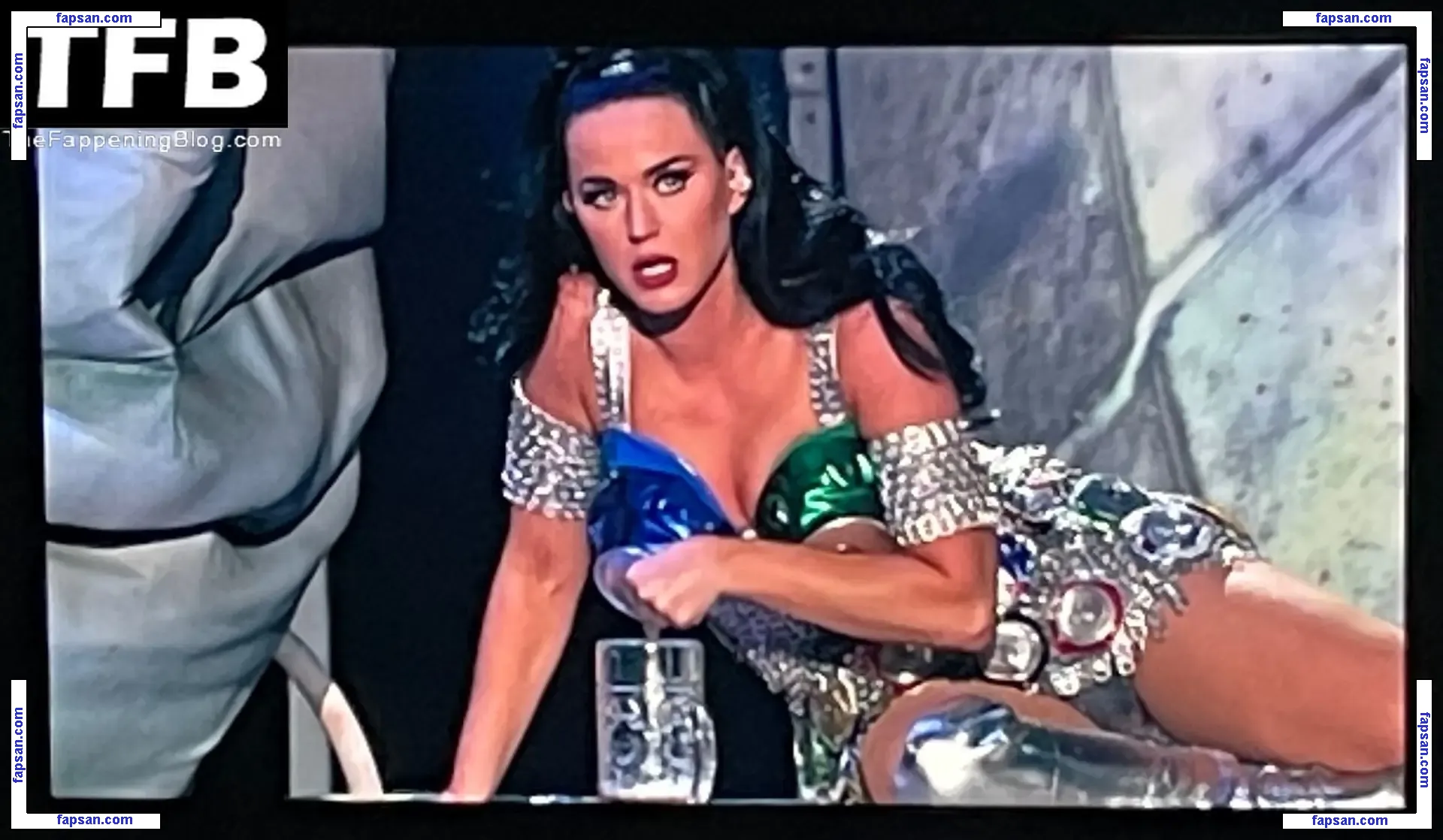 Katy Perry nude photo #3570 from OnlyFans