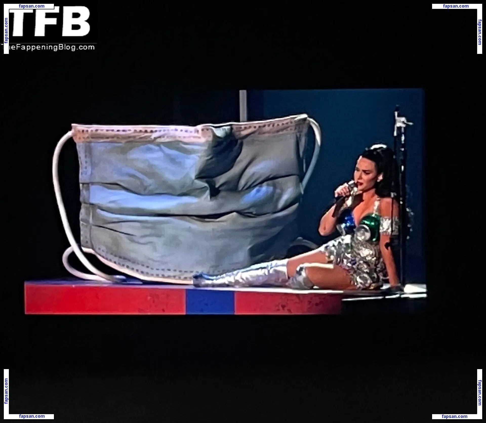 Katy Perry nude photo #3578 from OnlyFans