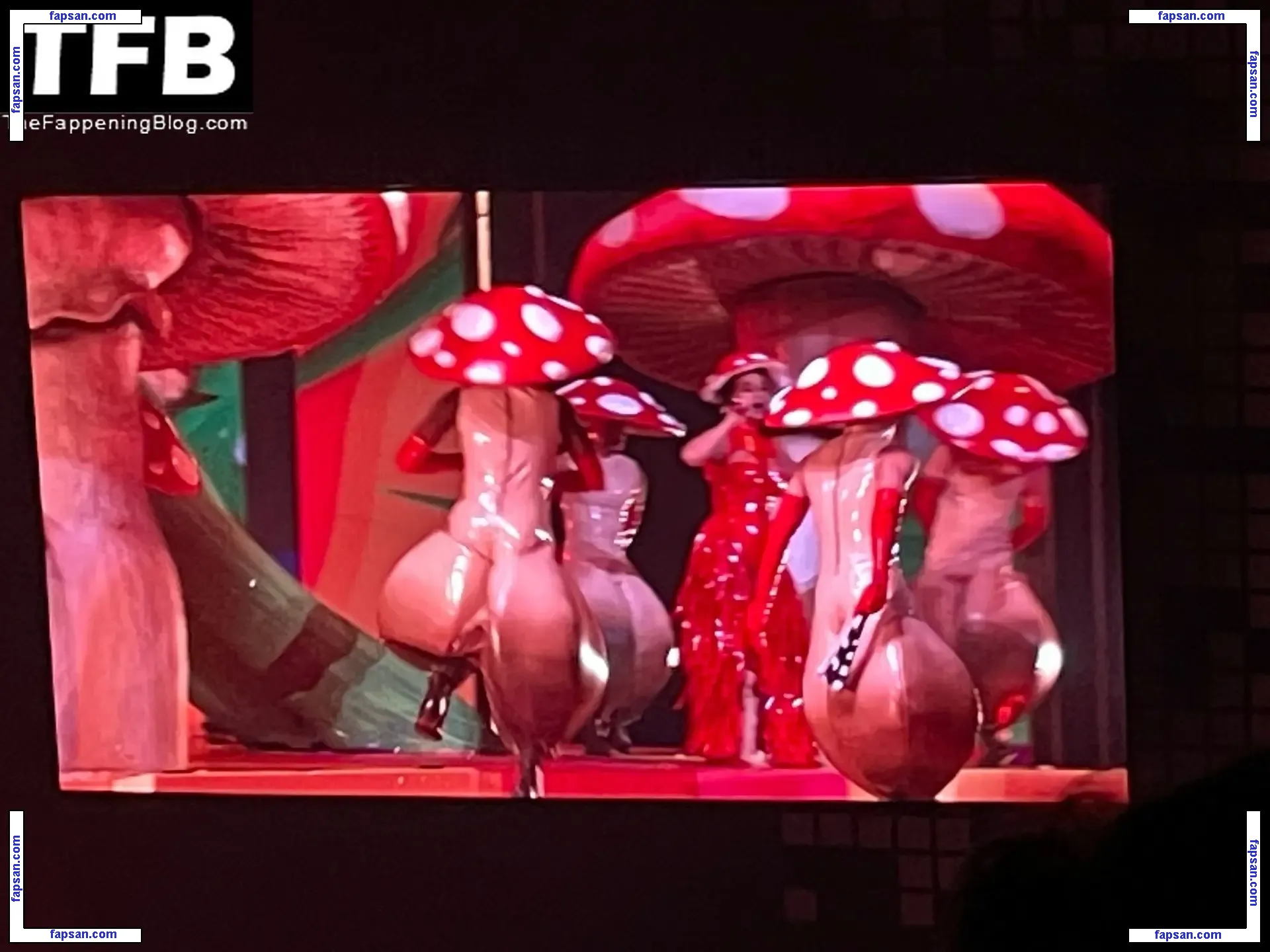 Katy Perry nude photo #3613 from OnlyFans