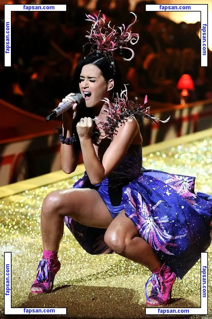 Katy Perry nude photo #3935 from OnlyFans