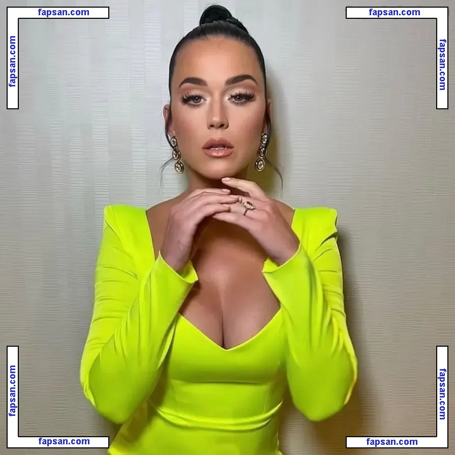 Katy Perry nude photo #4080 from OnlyFans