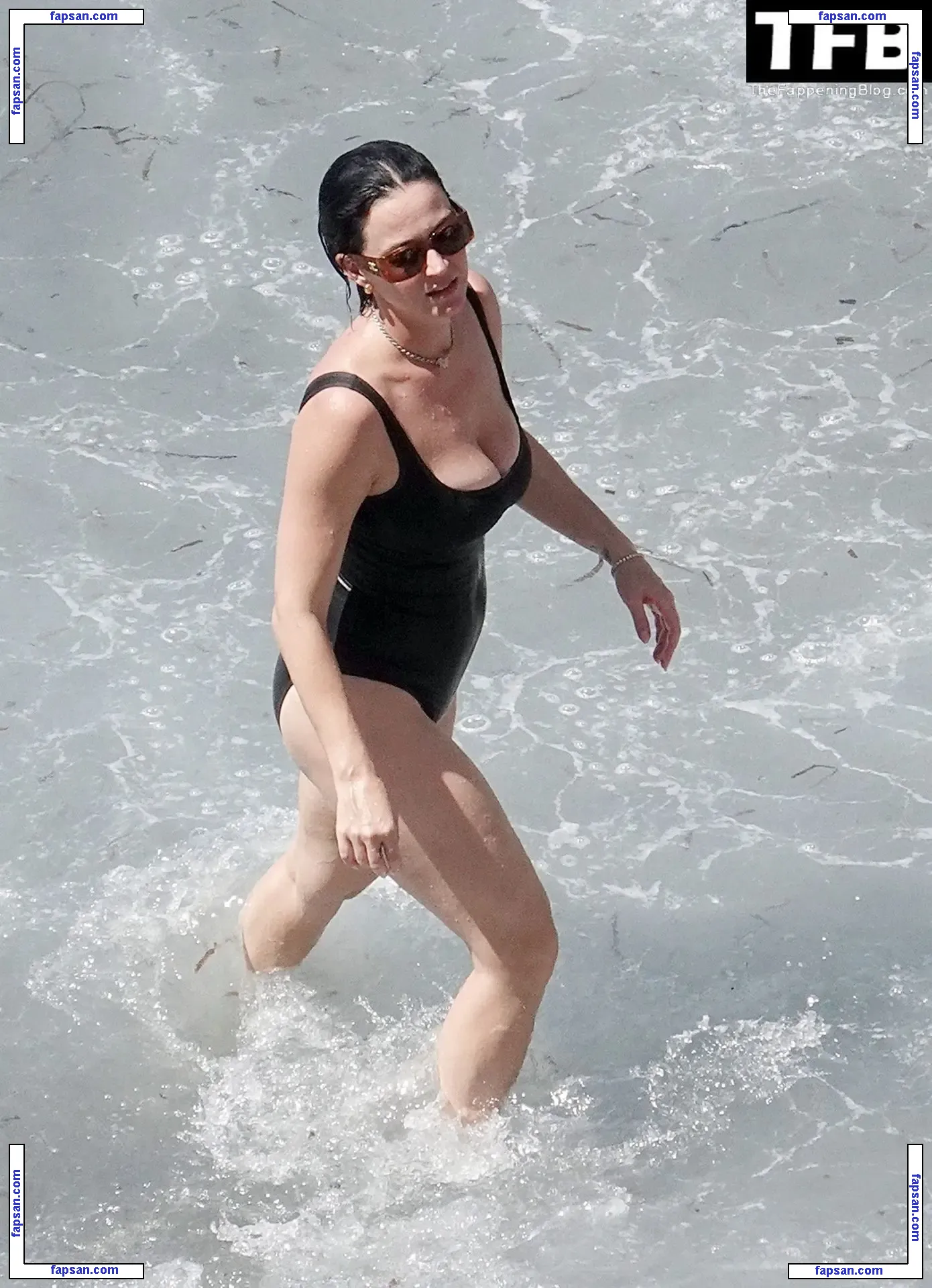 Katy Perry nude photo #4134 from OnlyFans