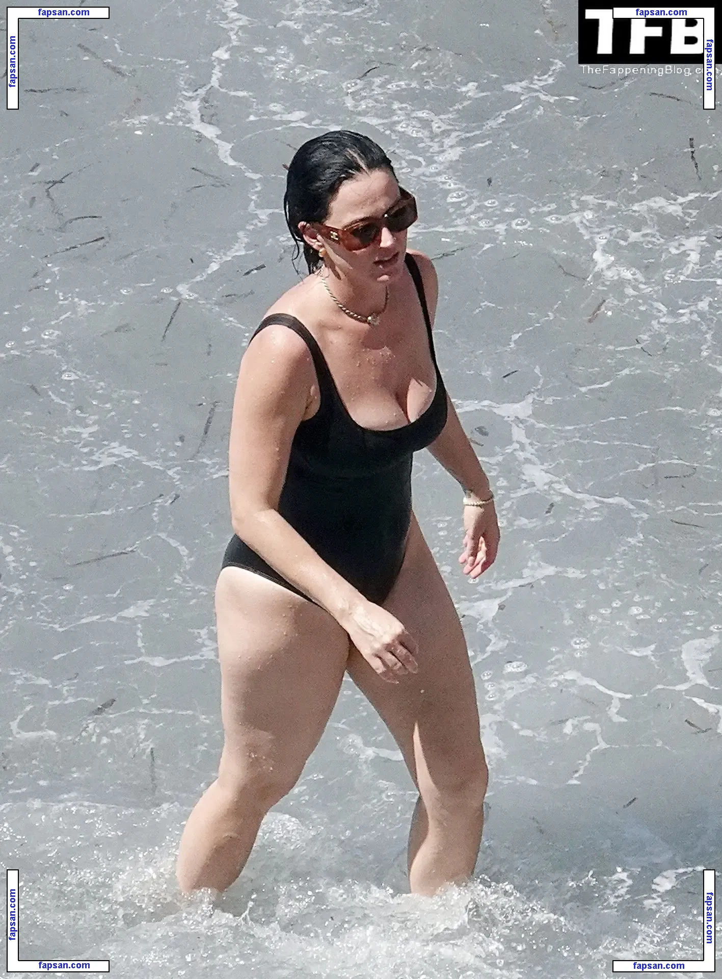 Katy Perry nude photo #4135 from OnlyFans