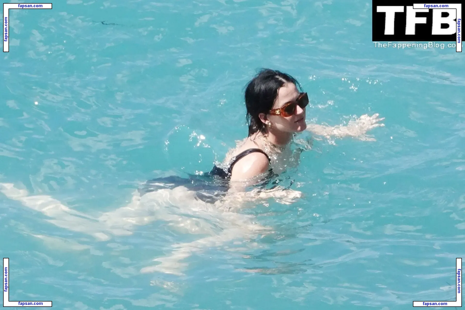 Katy Perry nude photo #4148 from OnlyFans