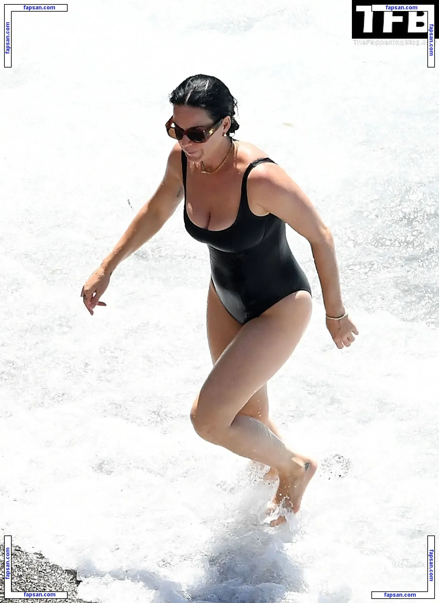 Katy Perry nude photo #4151 from OnlyFans