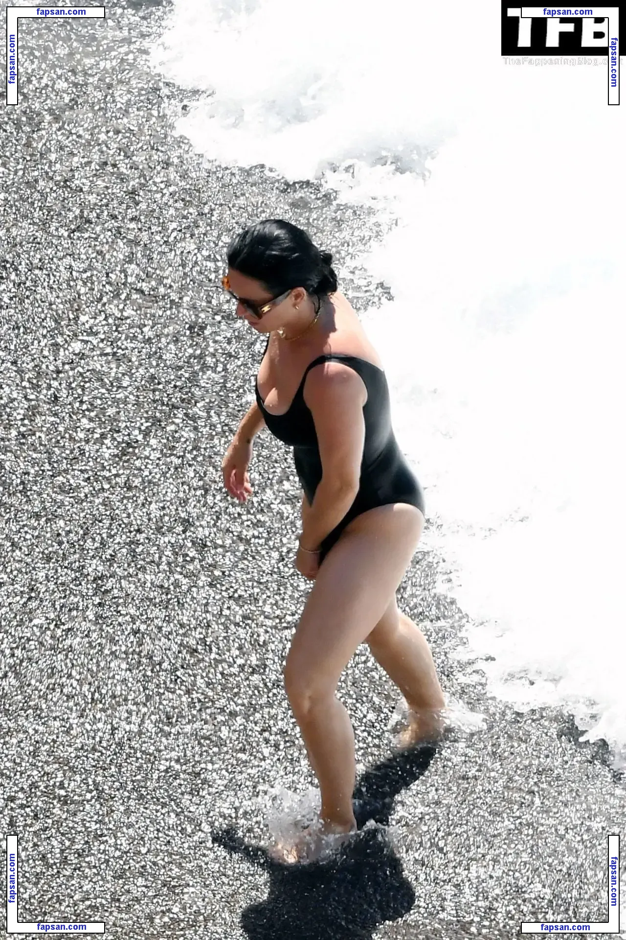 Katy Perry nude photo #4152 from OnlyFans