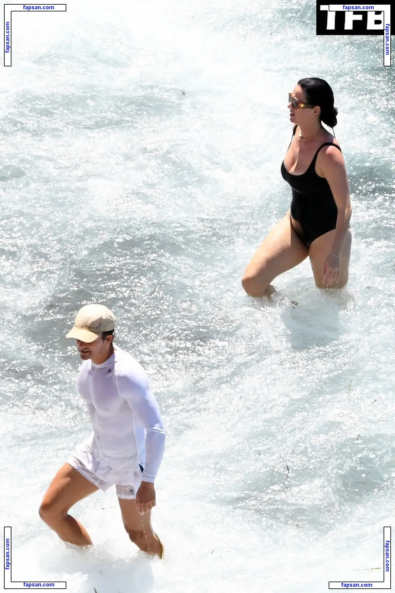 Katy Perry nude photo #4160 from OnlyFans