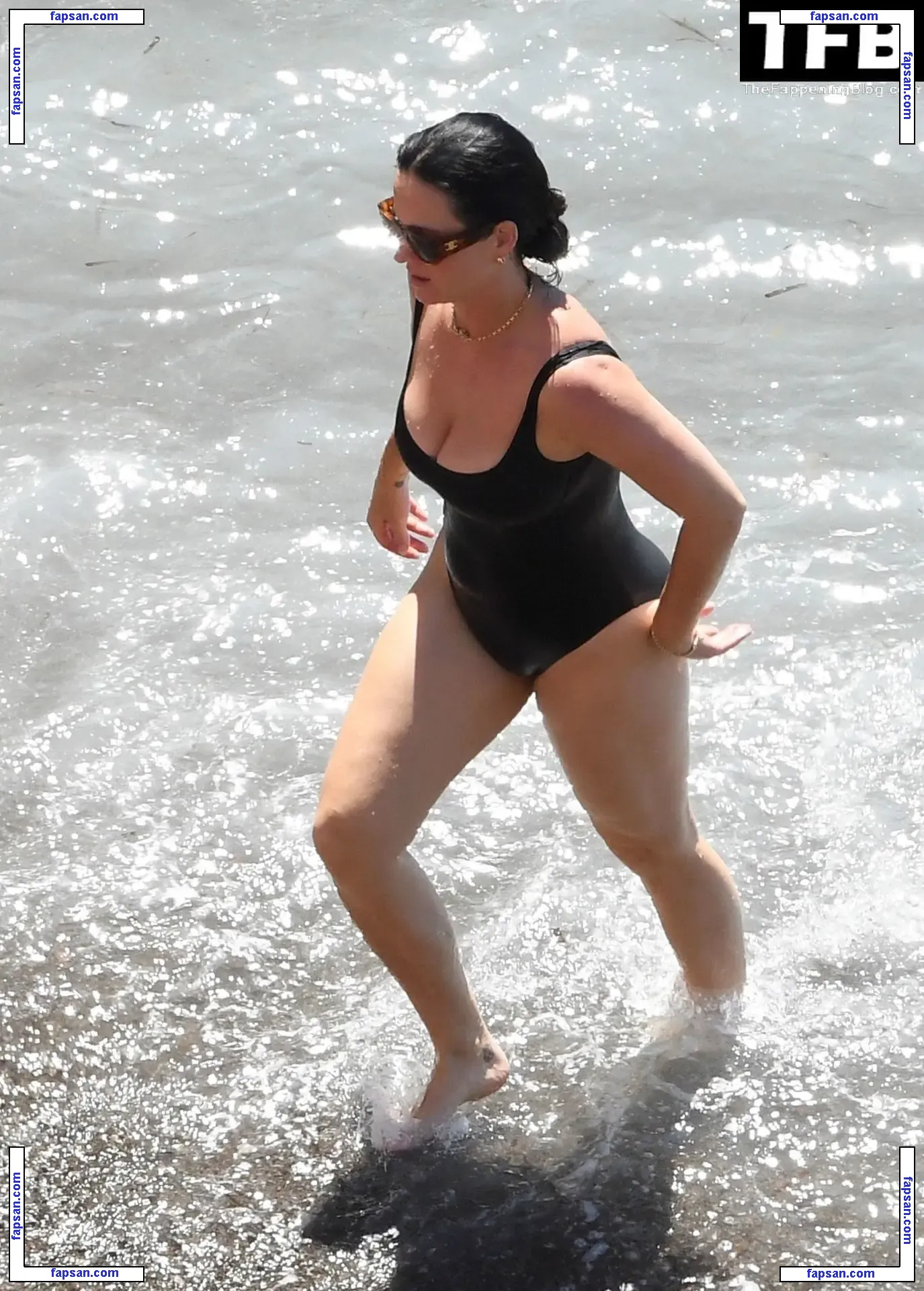 Katy Perry nude photo #4177 from OnlyFans