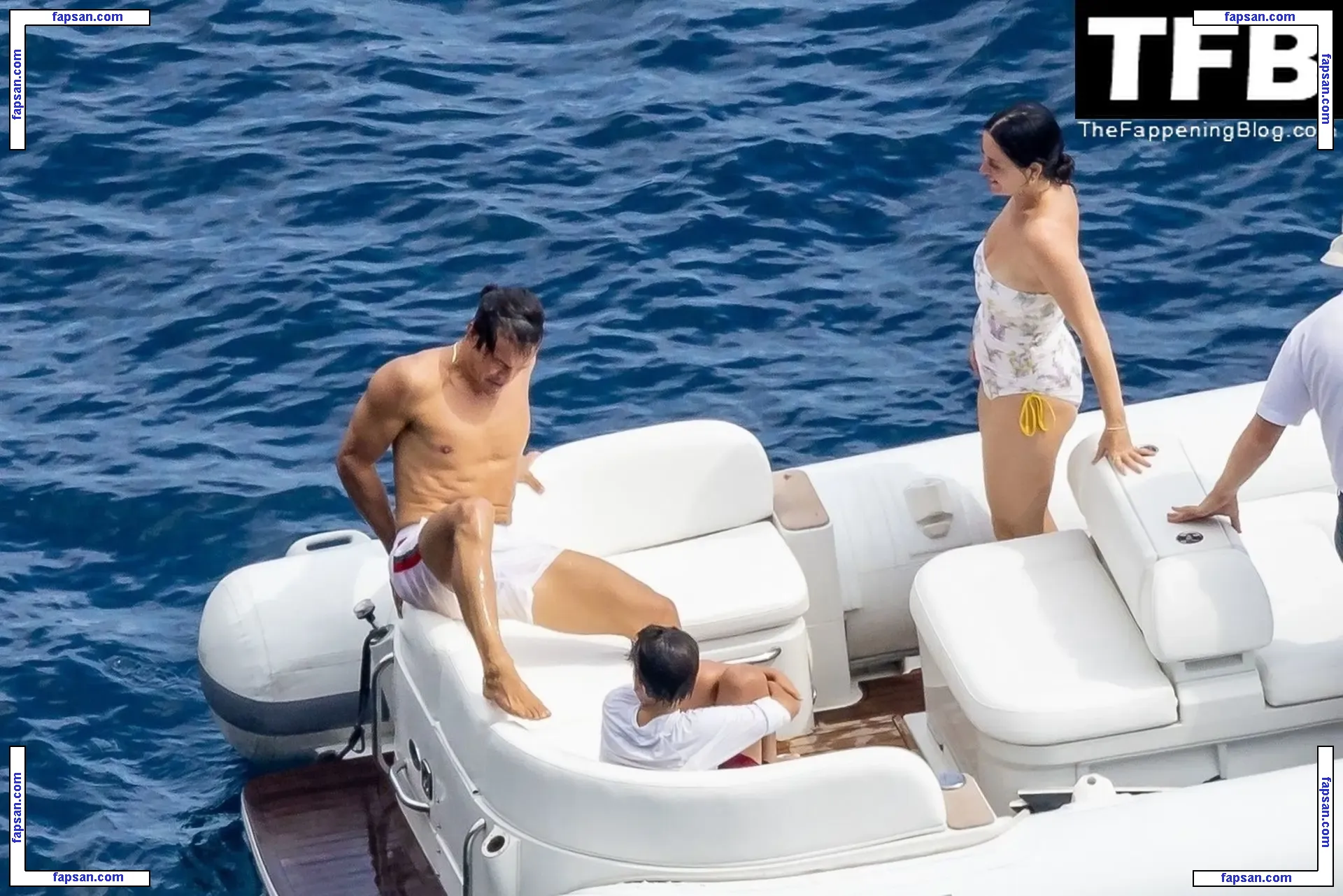 Katy Perry nude photo #4320 from OnlyFans
