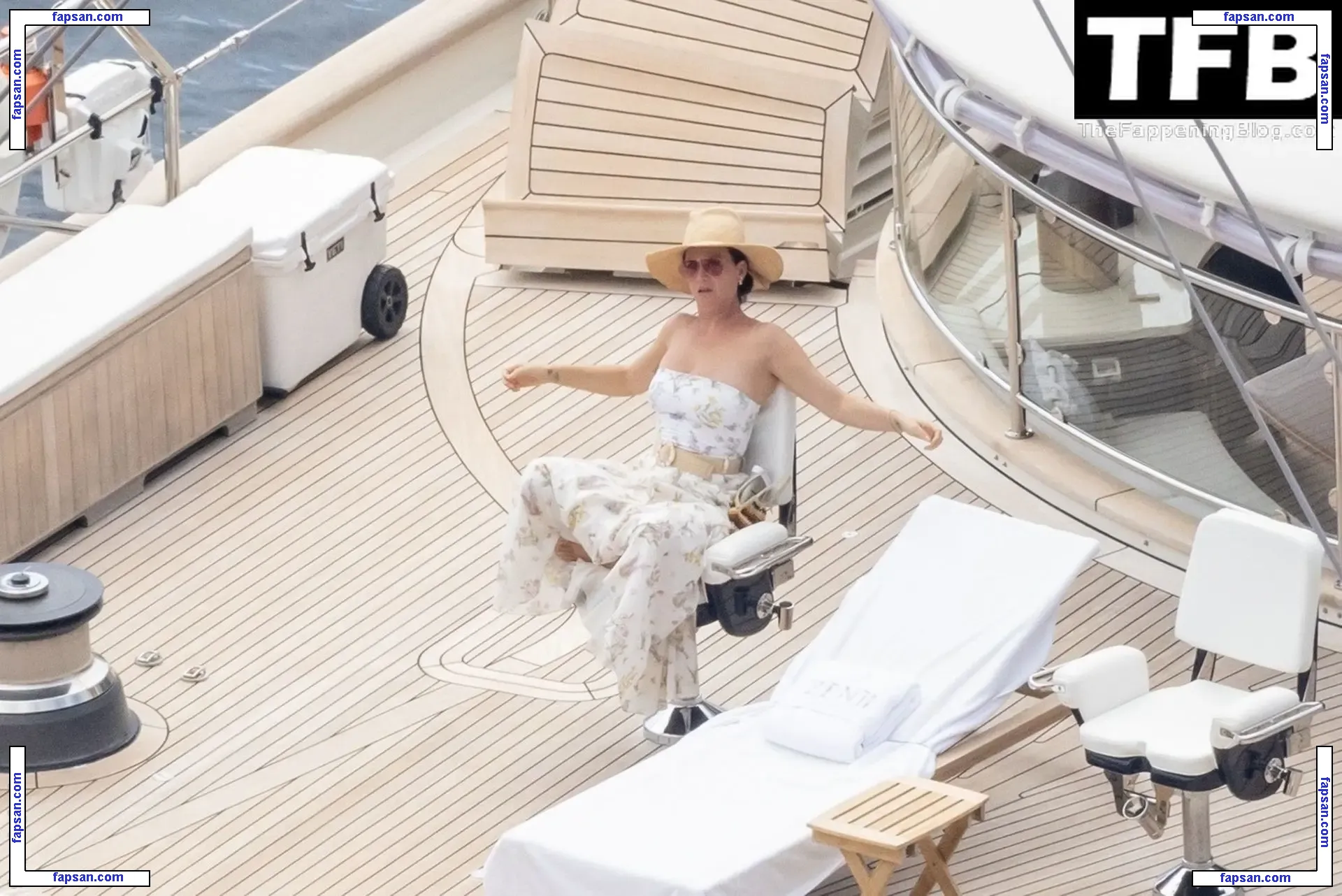 Katy Perry nude photo #4332 from OnlyFans