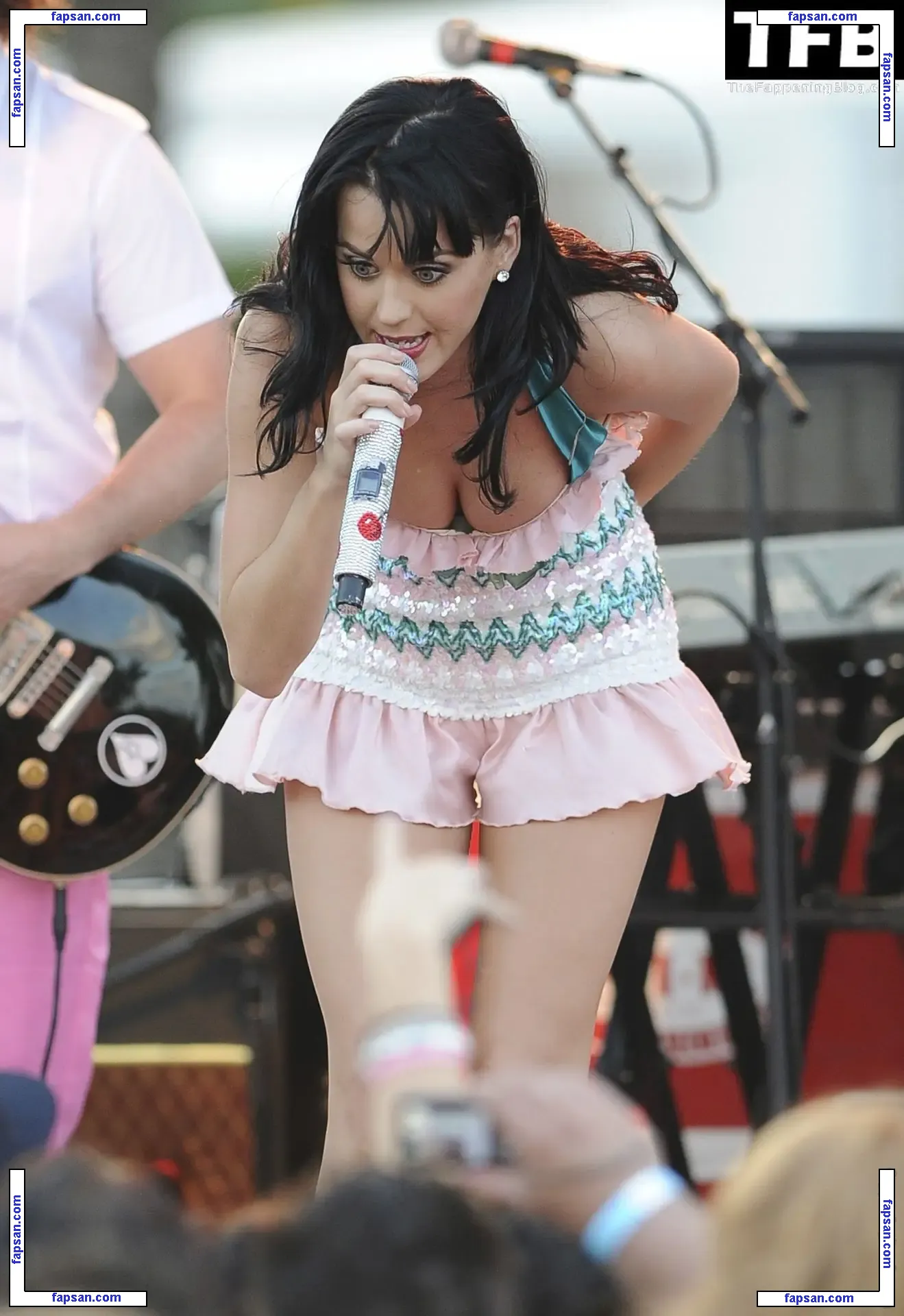 Katy Perry nude photo #4435 from OnlyFans