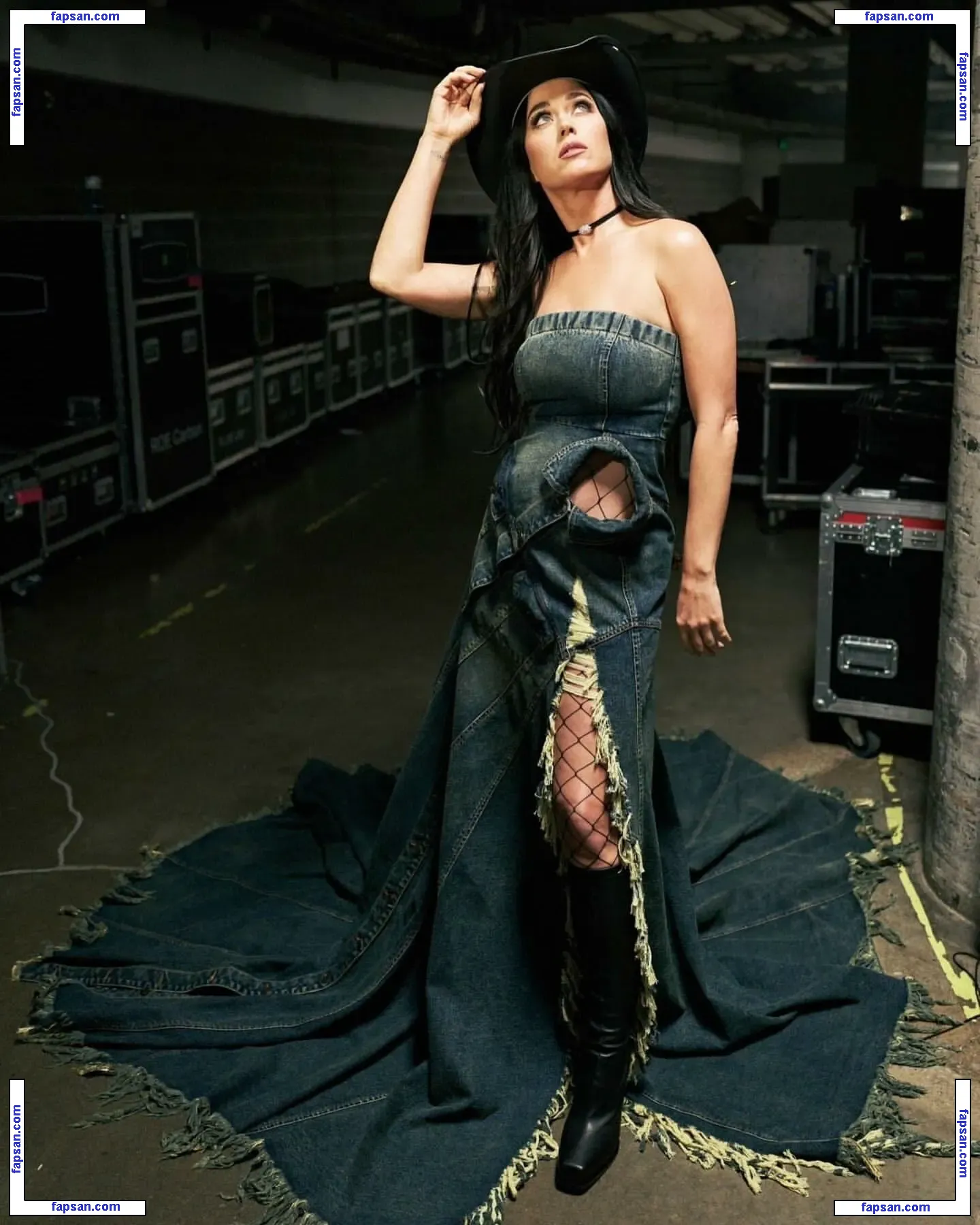 Katy Perry nude photo #4558 from OnlyFans