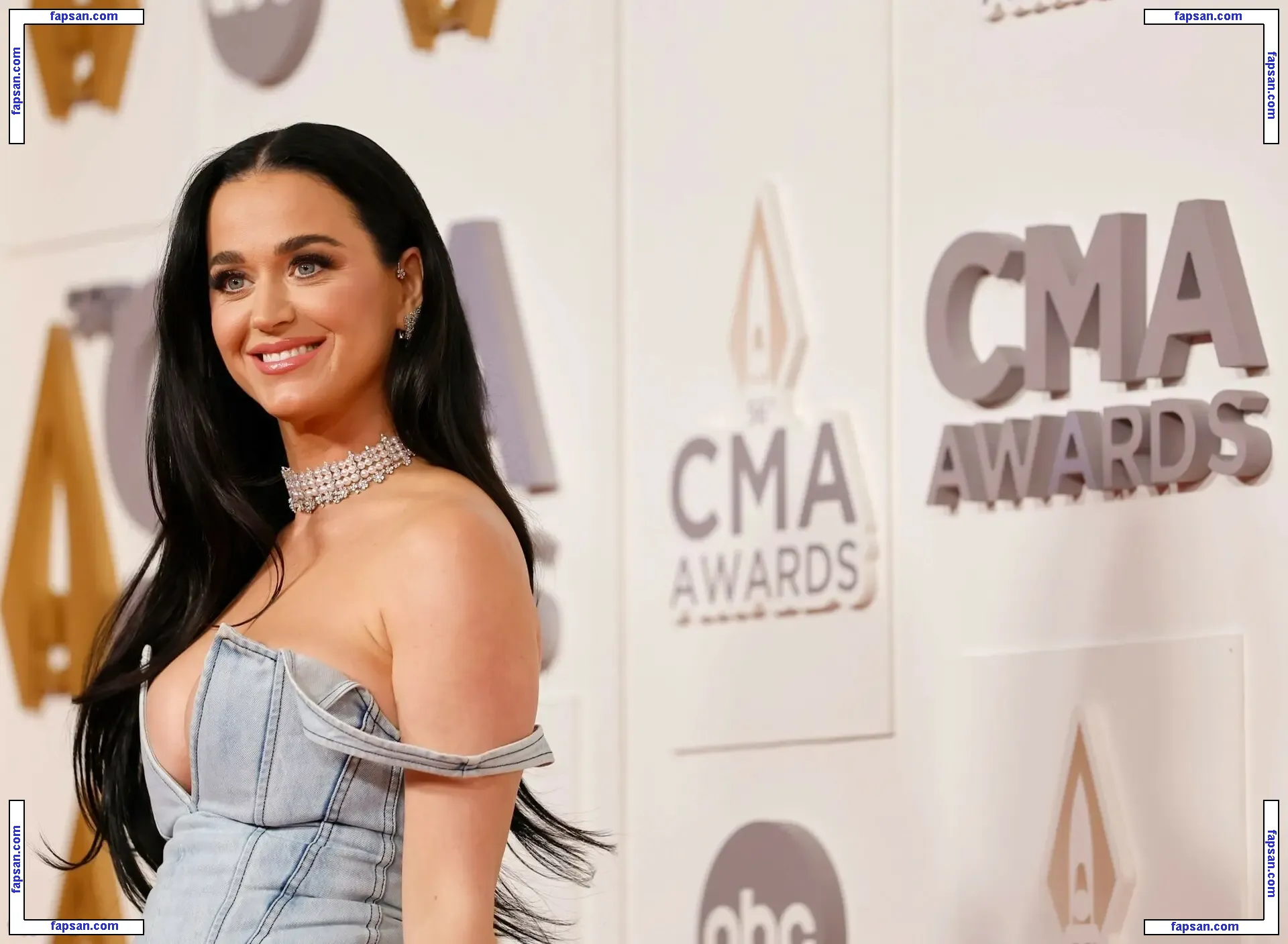 Katy Perry nude photo #4583 from OnlyFans