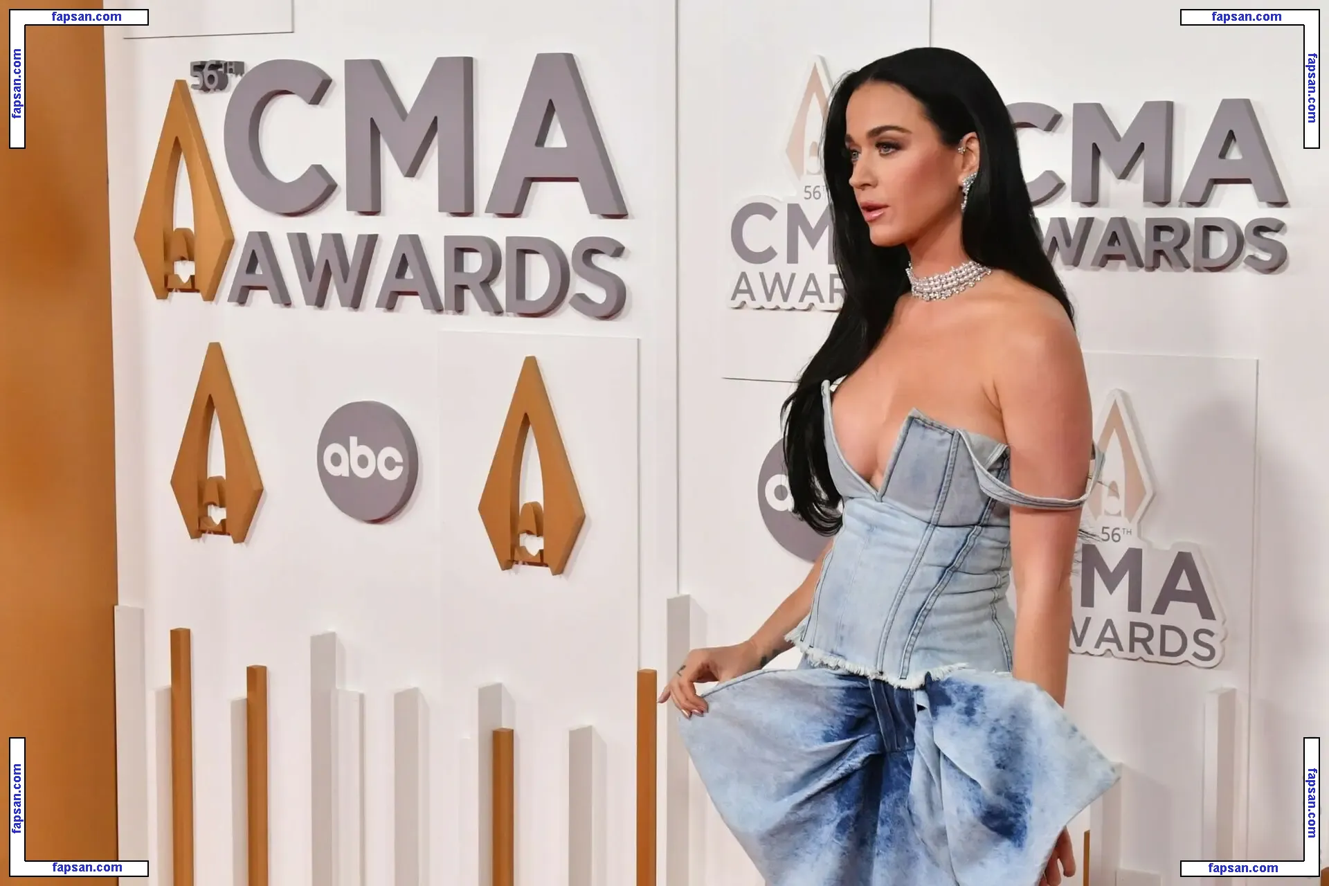 Katy Perry nude photo #4591 from OnlyFans
