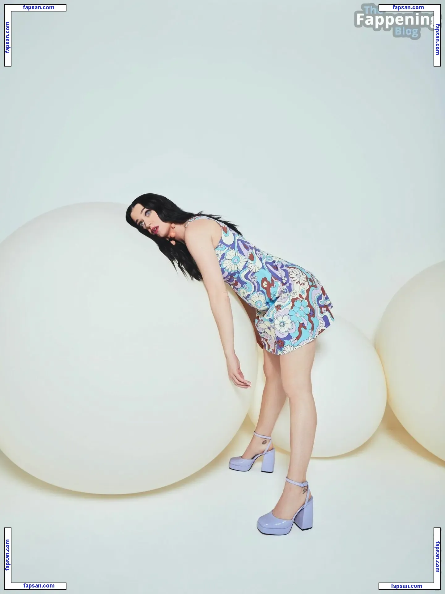 Katy Perry nude photo #4873 from OnlyFans