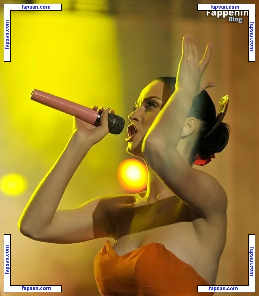 Katy Perry nude photo #5024 from OnlyFans