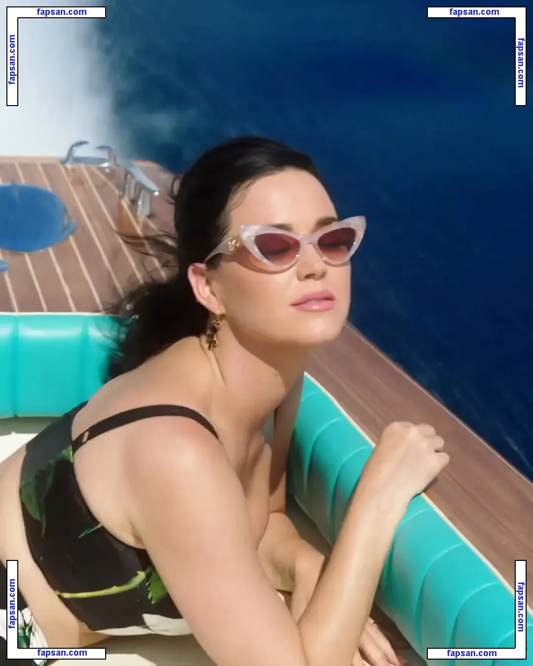 Katy Perry nude photo #5319 from OnlyFans