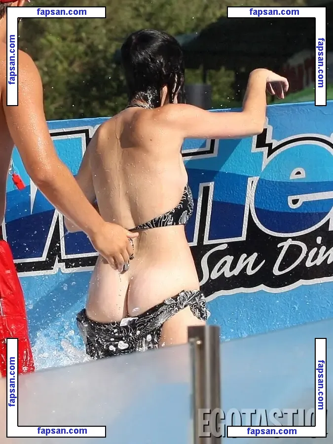 Katy Perry nude photo #5381 from OnlyFans