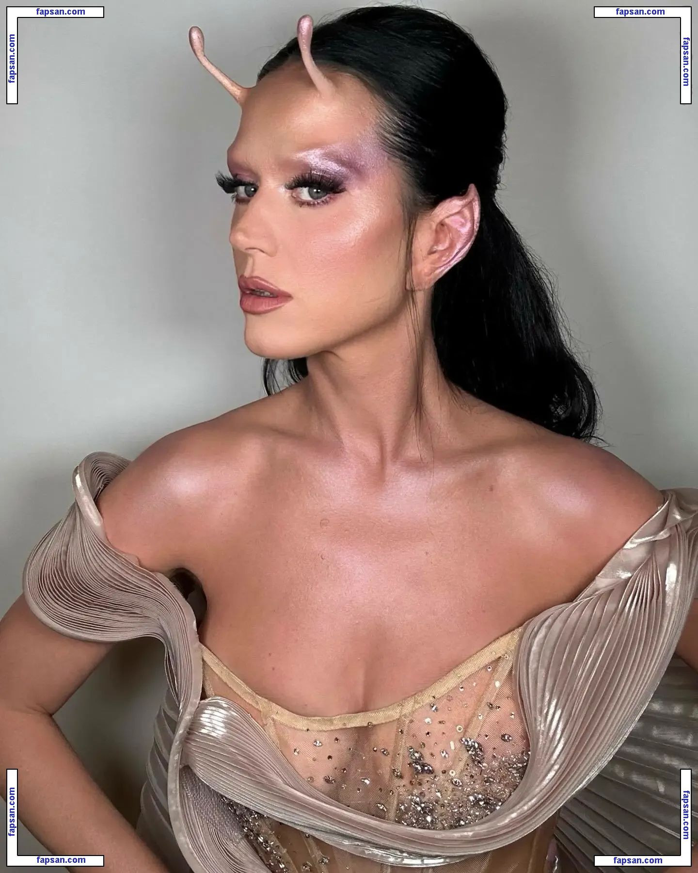 Katy Perry nude photo #5408 from OnlyFans