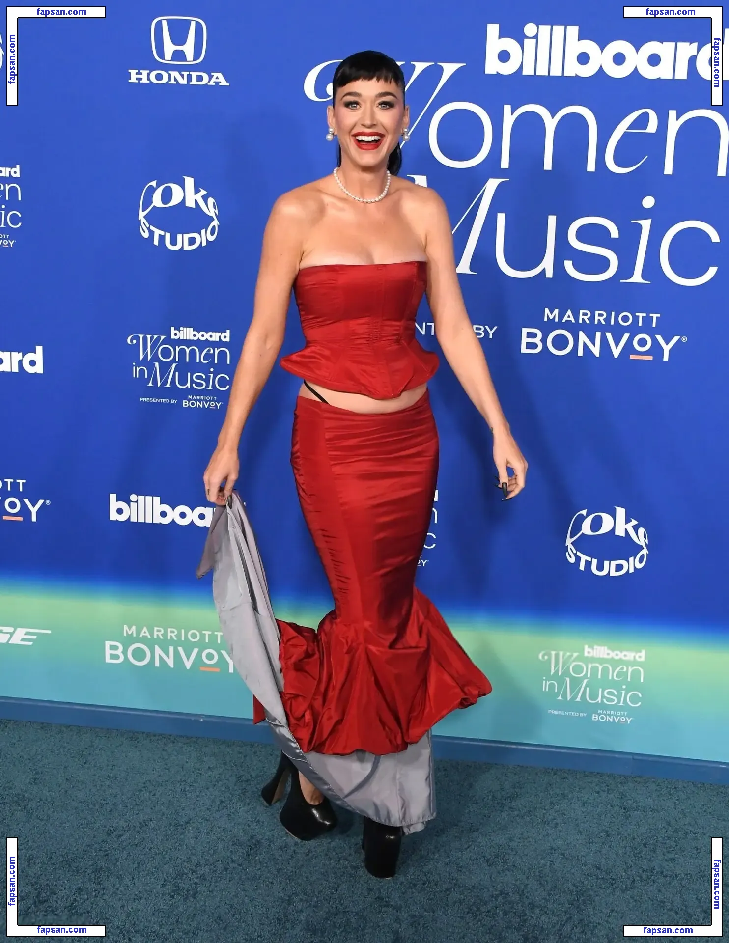 Katy Perry nude photo #5517 from OnlyFans